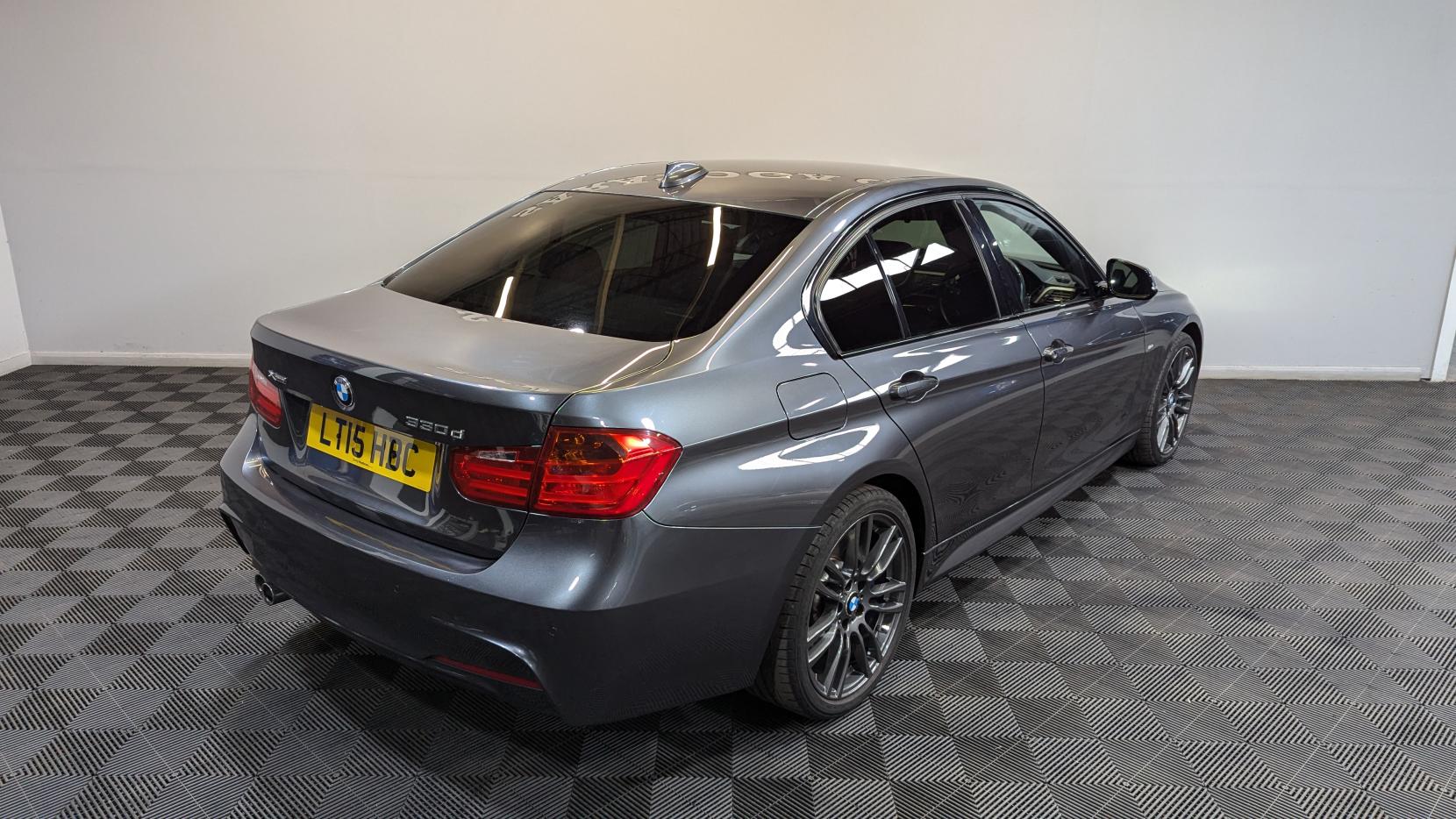 BMW 3 Series 3.0 330d M Sport Saloon 4dr Diesel Auto xDrive Euro 5 (s/s) (258 ps)