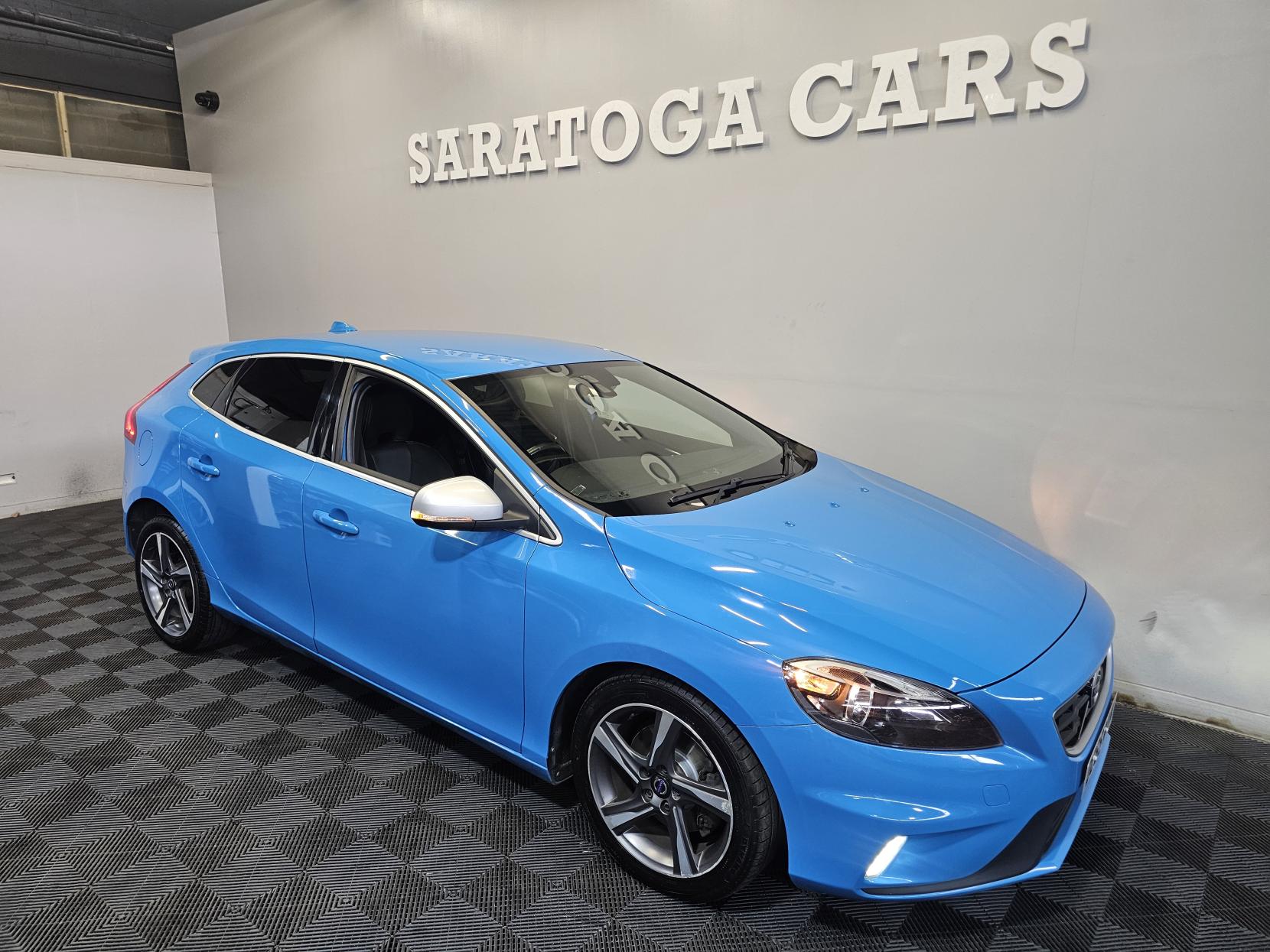Volvo V40 2.0 T2 R-Design Hatchback 5dr Petrol Manual Euro 6 (s/s) (122 ps)