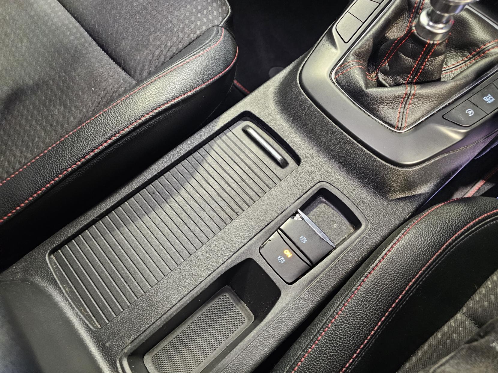 Ford Focus 1.5T EcoBoost ST-Line X Estate 5dr Petrol Manual Euro 6 (s/s) (182 ps)