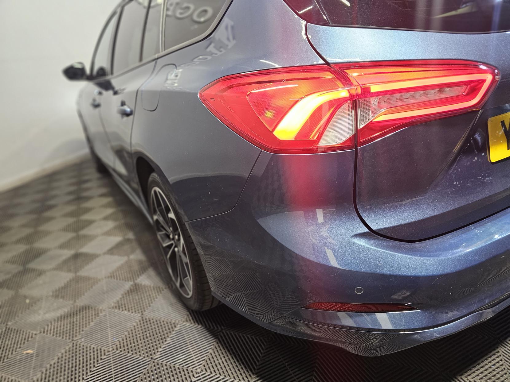 Ford Focus 1.5T EcoBoost ST-Line X Estate 5dr Petrol Manual Euro 6 (s/s) (182 ps)