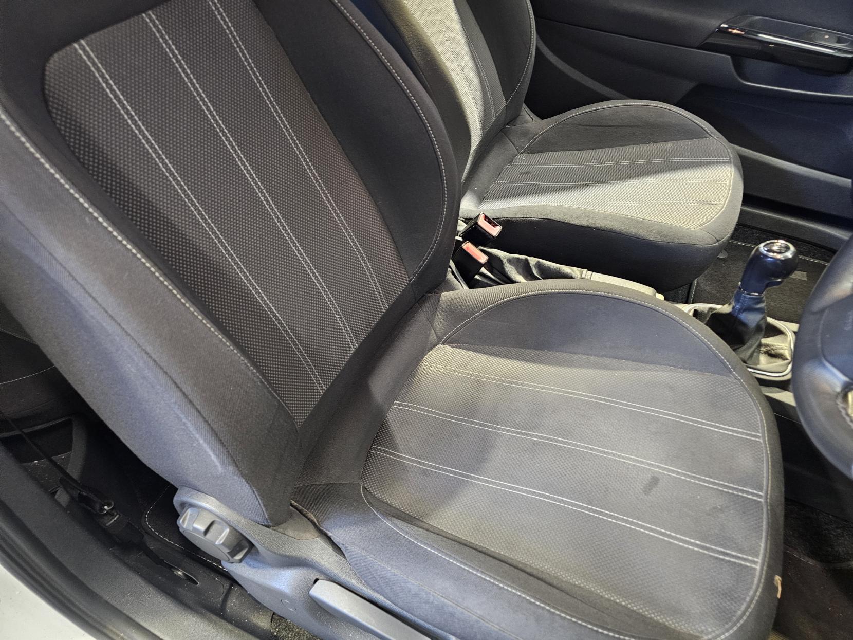 Vauxhall Corsa 1.2 16V Limited Edition Hatchback 3dr Petrol Manual Euro 5 (85 ps)