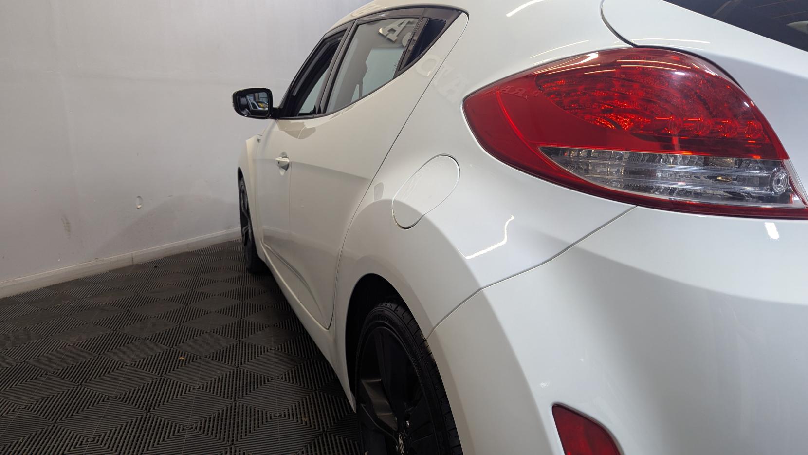 Hyundai Veloster 1.6 GDi Sport Hatchback 4dr Petrol Manual Euro 5 (140 ps)