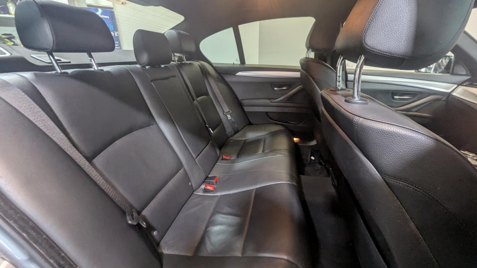 BMW 5 Series 3.0 535d M Sport Saloon 4dr Diesel Auto Euro 6 (s/s) (313 ps)