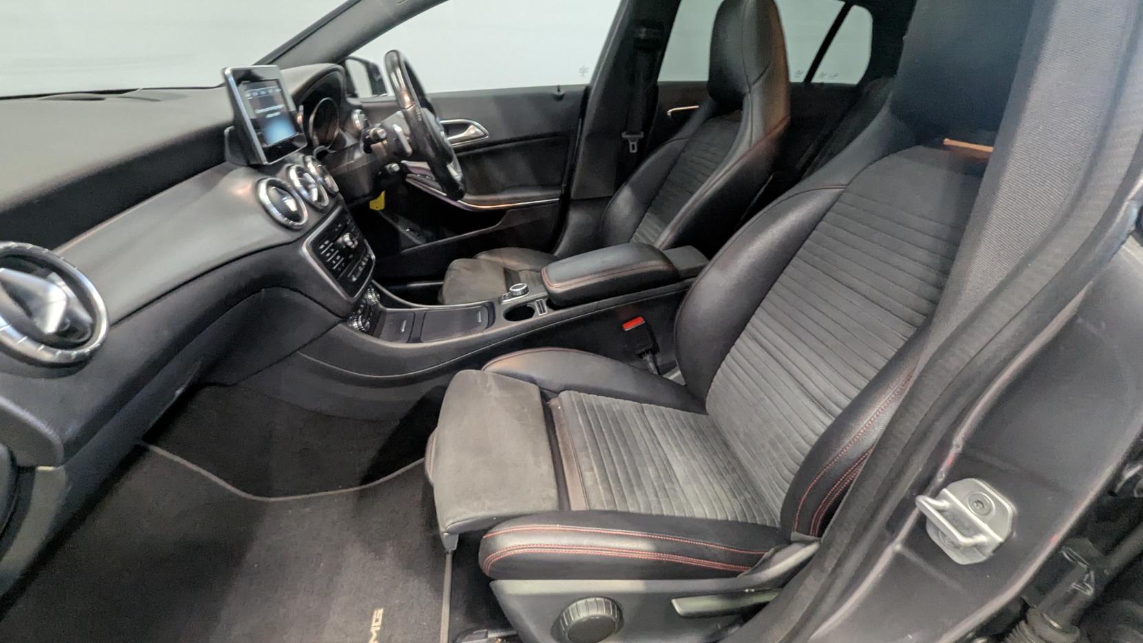 Mercedes-Benz CLA 2.1 CLA220d AMG Sport Shooting Brake 5dr Diesel 7G-DCT 4MATIC Euro 6 (s/s) (177 ps)