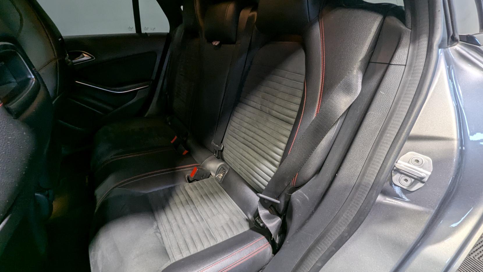 Mercedes-Benz CLA 2.1 CLA220d AMG Sport Shooting Brake 5dr Diesel 7G-DCT 4MATIC Euro 6 (s/s) (177 ps)