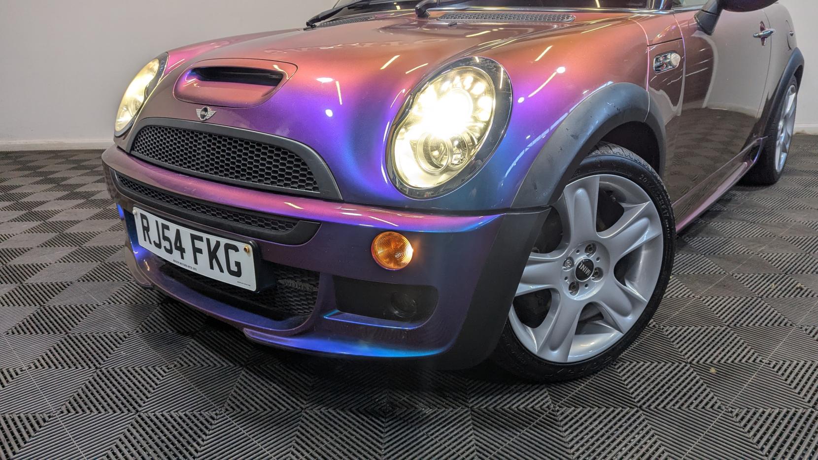 MINI Convertible 1.6 Cooper S Convertible 2dr Petrol Manual Euro 4 (163 bhp)