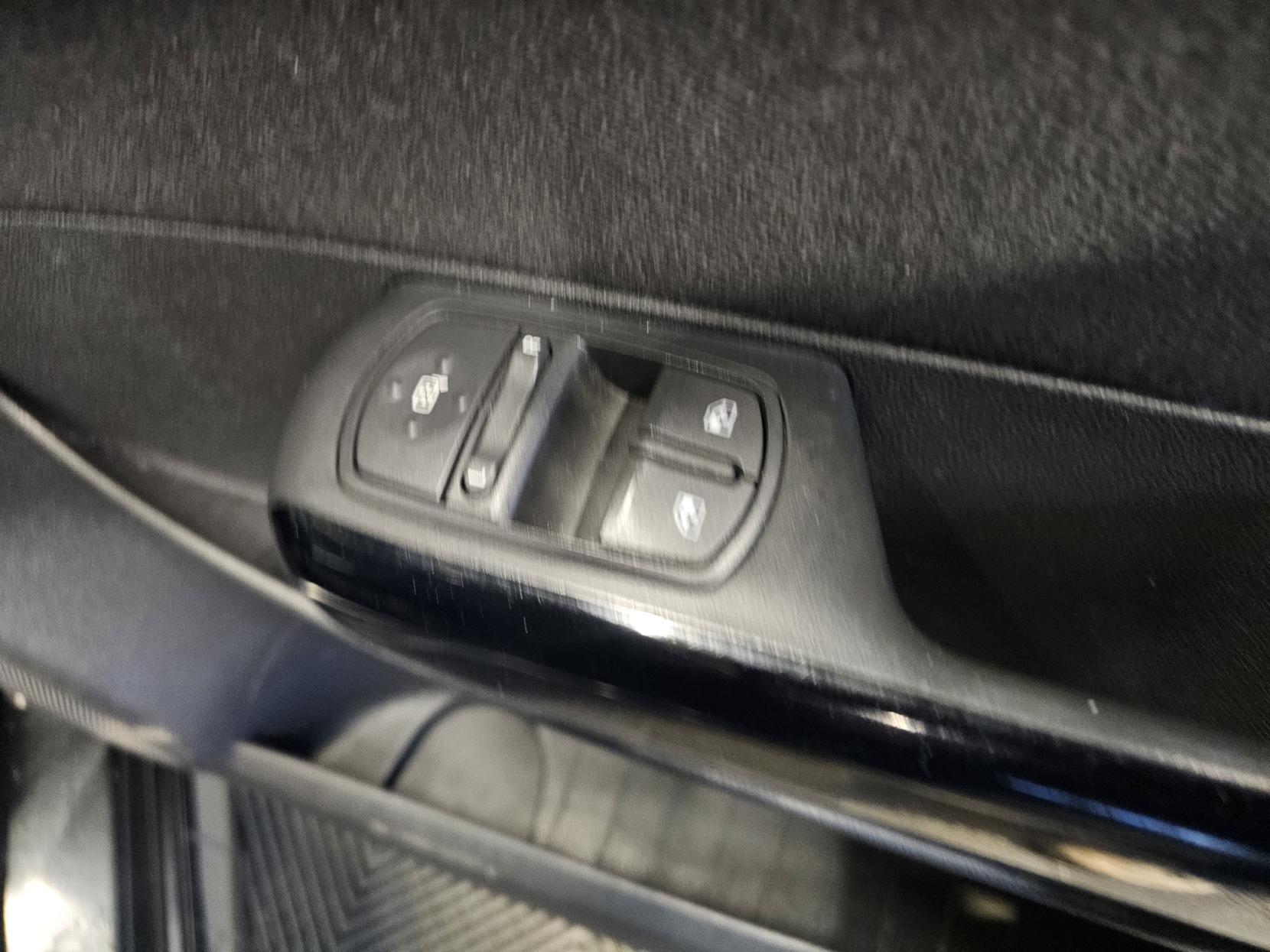 Vauxhall Corsa 1.2 16V Limited Edition Hatchback 5dr Petrol Manual Euro 5 (85 ps)