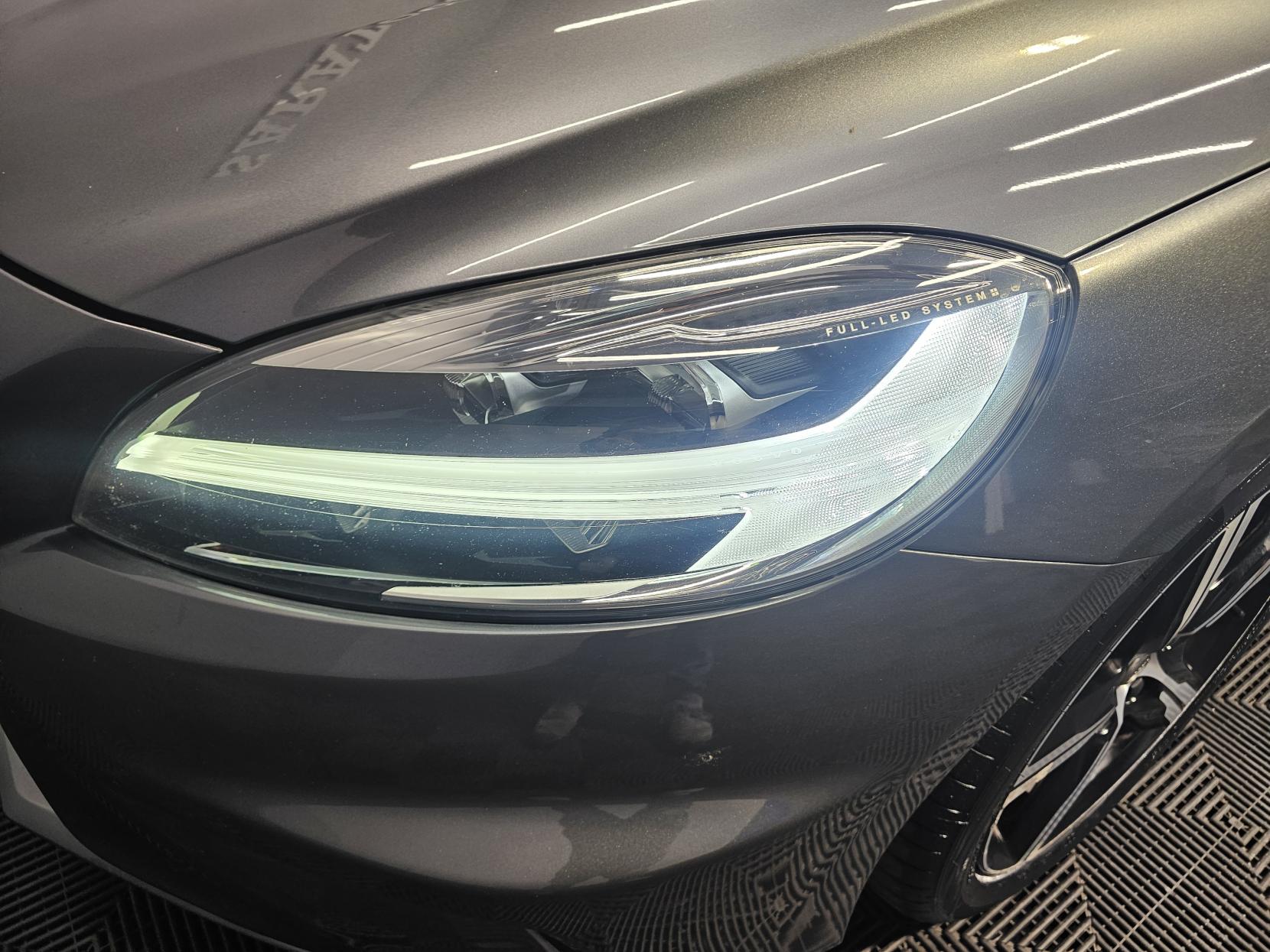 Volvo V40 2.0 D2 R-Design Nav Plus Hatchback 5dr Diesel Manual Euro 6 (s/s) (120 ps)