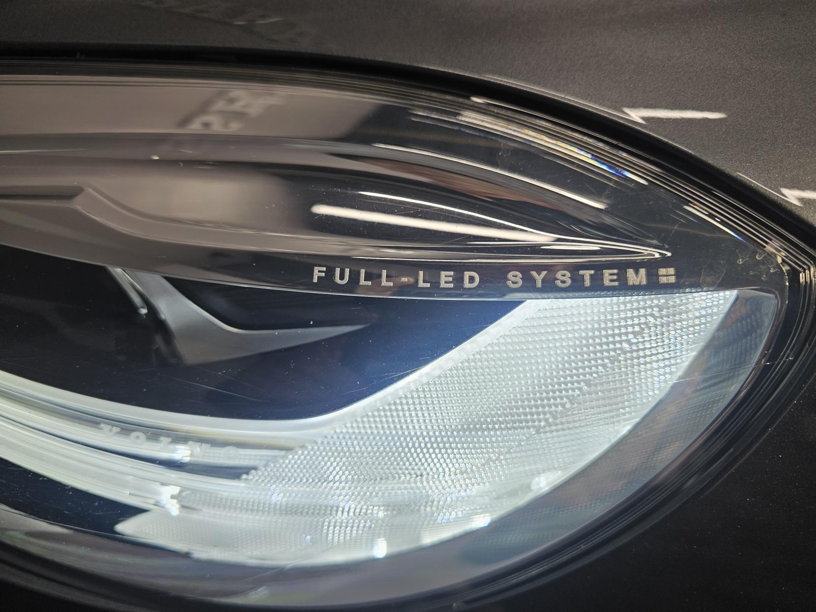 Volvo V40 2.0 D2 R-Design Nav Plus Hatchback 5dr Diesel Manual Euro 6 (s/s) (120 ps)