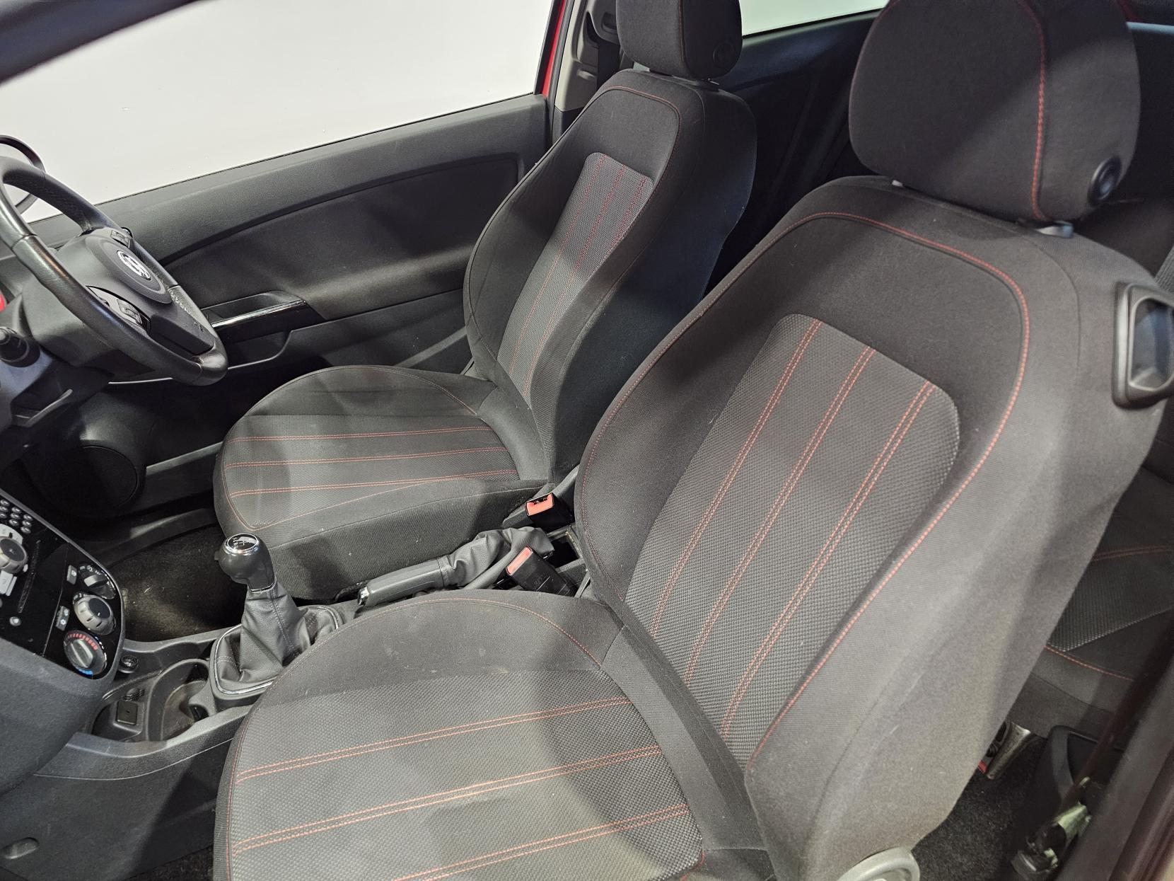 Vauxhall Corsa 1.2 16V Limited Edition Hatchback 3dr Petrol Manual Euro 5 (85 ps)