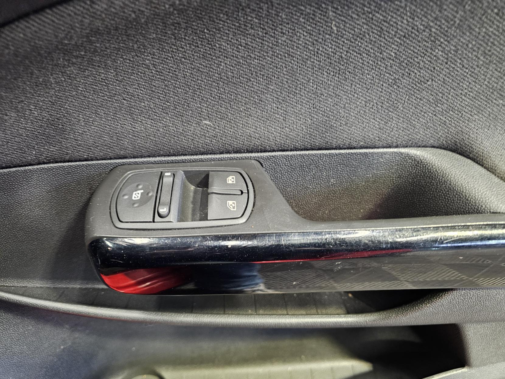 Vauxhall Corsa 1.2 16V Limited Edition Hatchback 3dr Petrol Manual Euro 5 (85 ps)