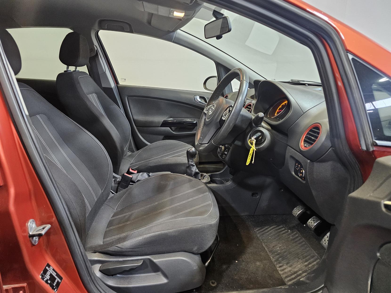 Vauxhall Corsa 1.2 16V Limited Edition Hatchback 5dr Petrol Manual Euro 5 (85 ps)