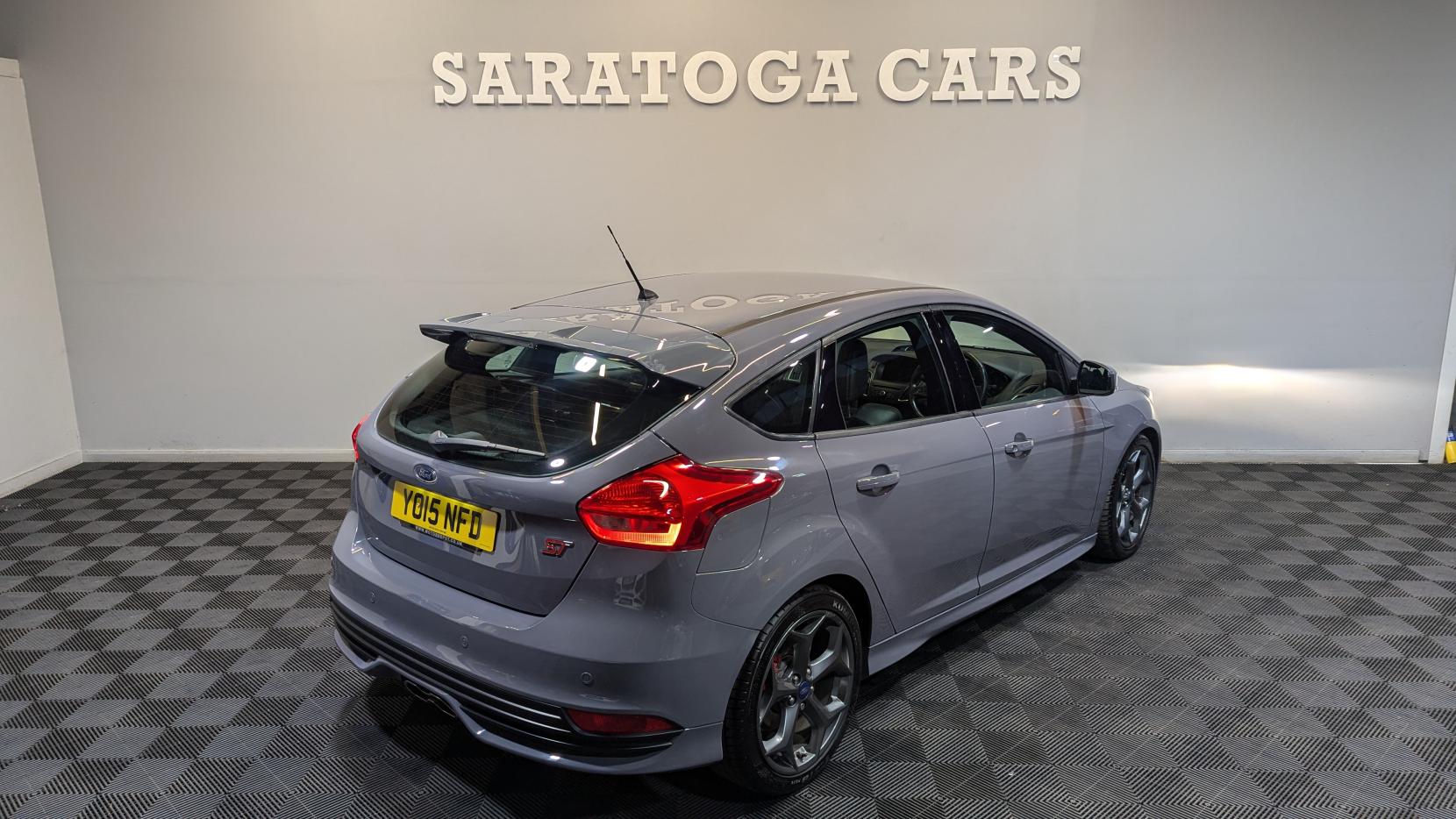 Ford Focus 2.0 TDCi ST-3 Hatchback 5dr Diesel Manual Euro 6 (s/s) (185 ps)