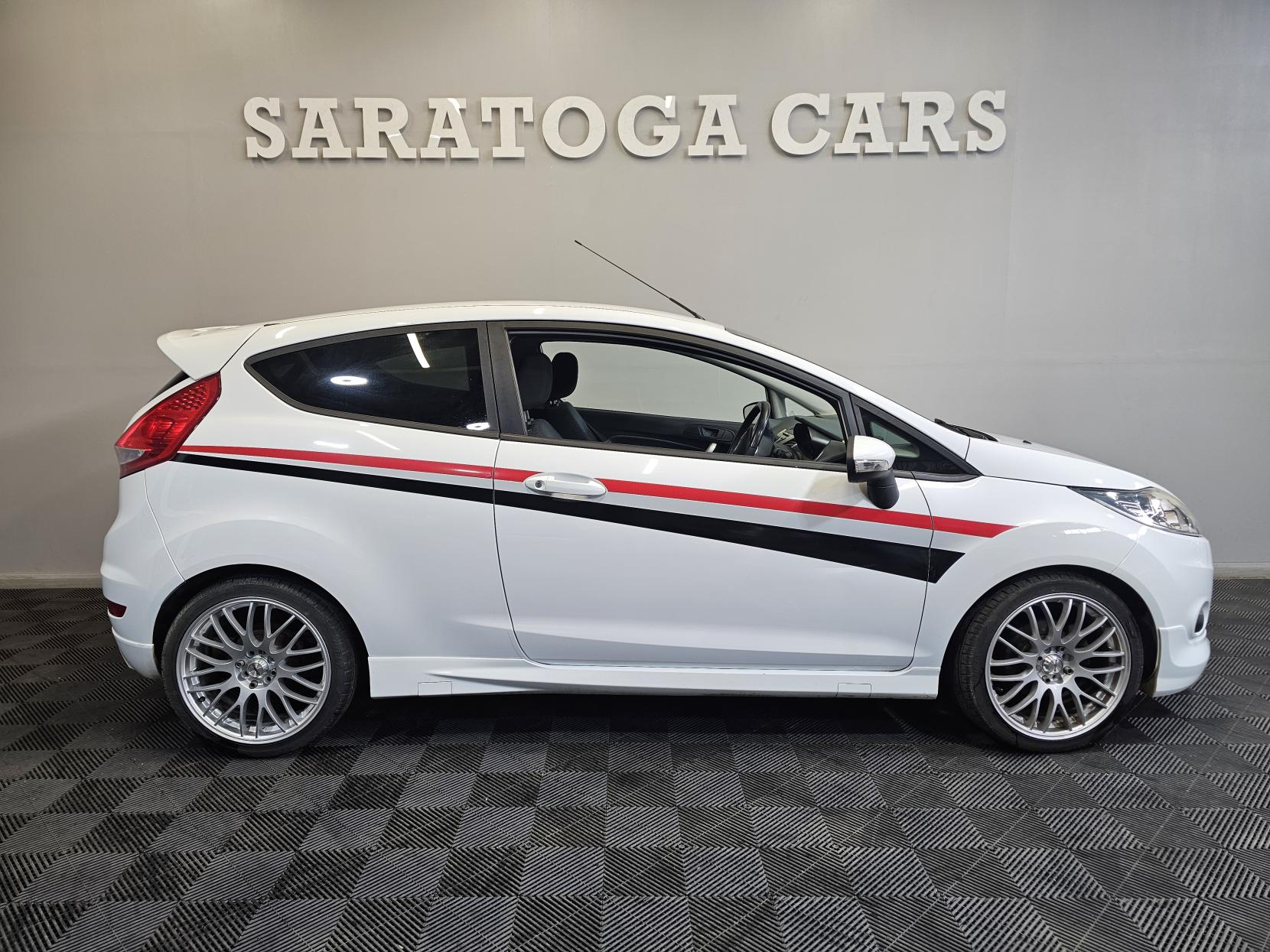Ford Fiesta 1.6 Zetec S Hatchback 3dr Petrol Manual (134 g/km, 118 bhp)