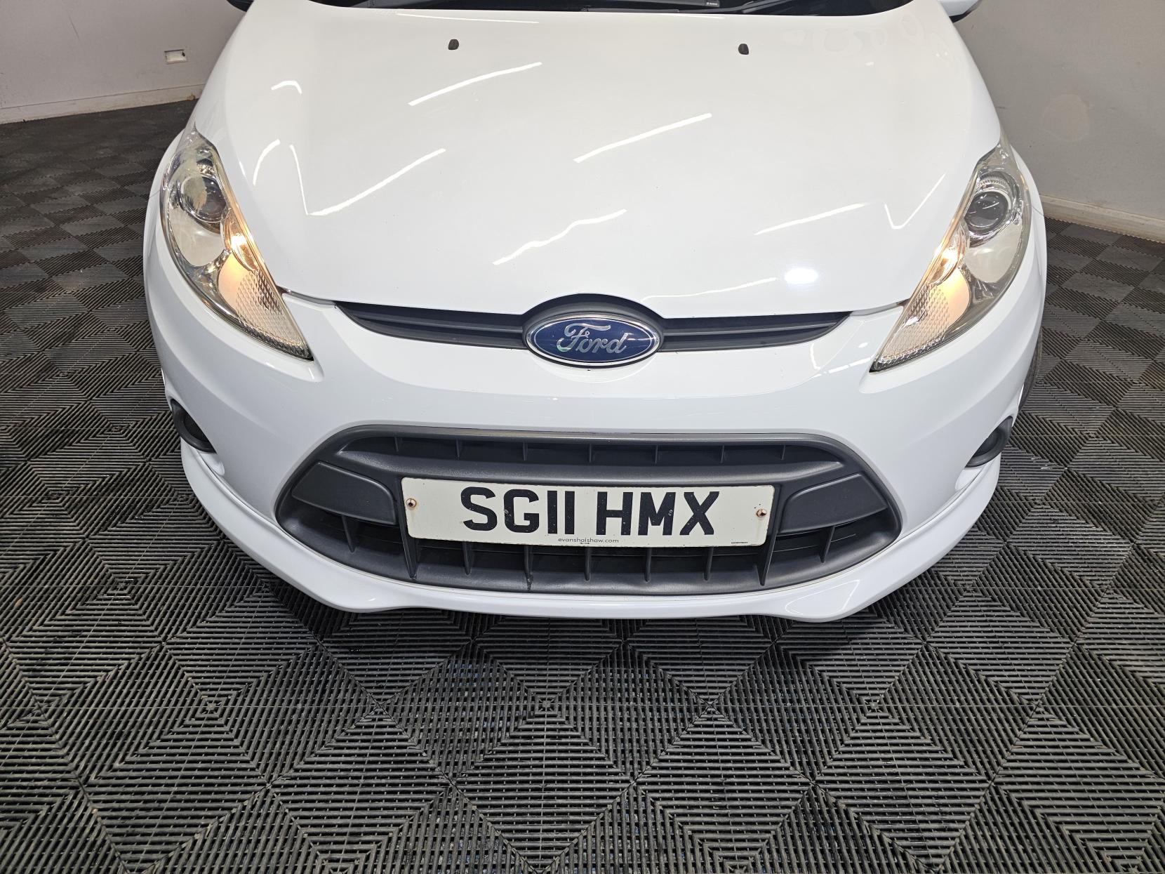 Ford Fiesta 1.6 Zetec S Hatchback 3dr Petrol Manual (134 g/km, 118 bhp)