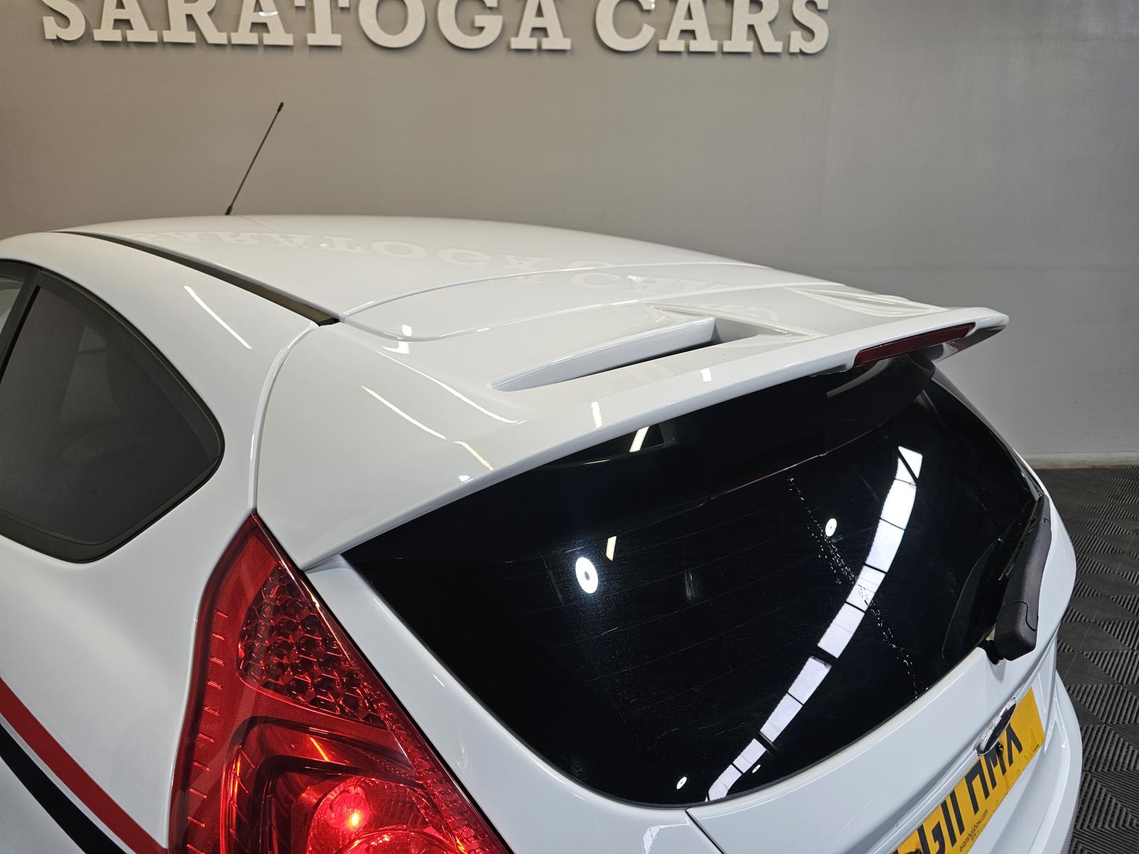 Ford Fiesta 1.6 Zetec S Hatchback 3dr Petrol Manual (134 g/km, 118 bhp)