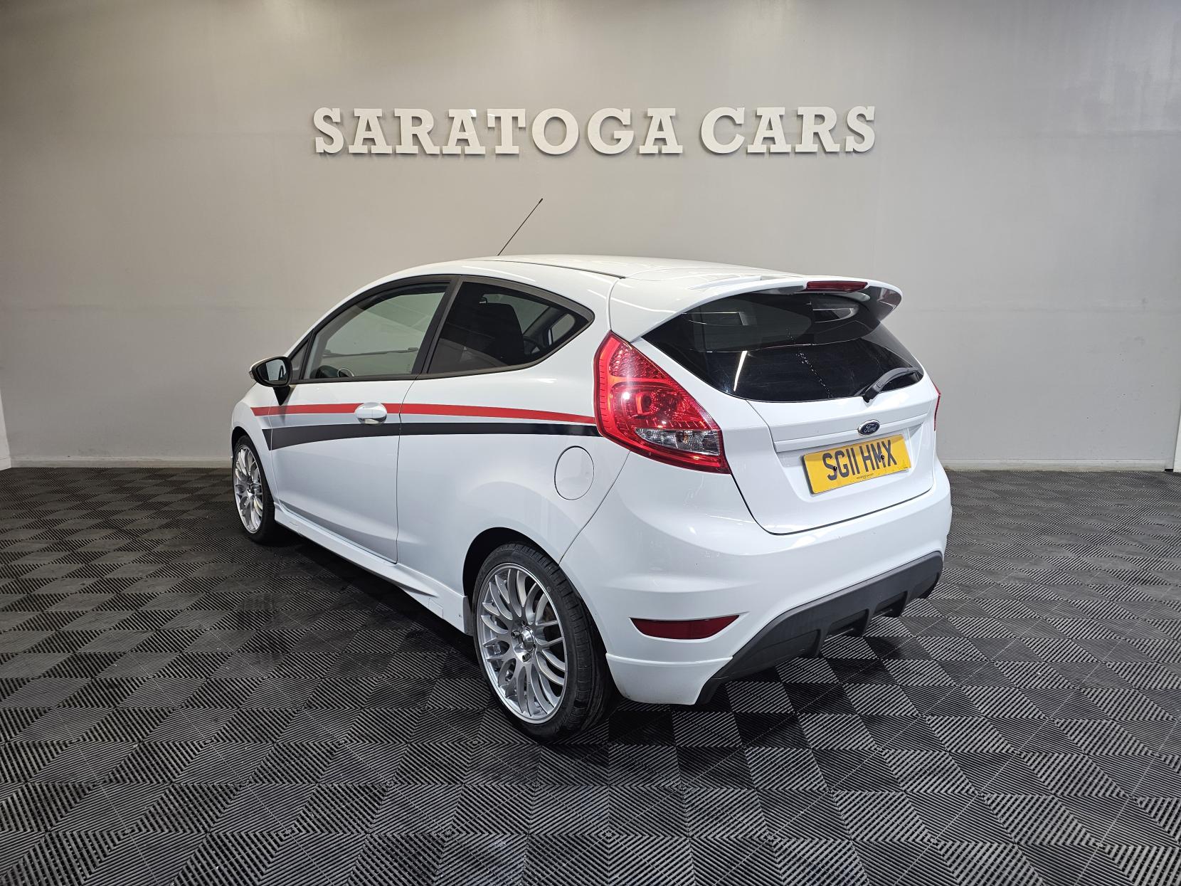 Ford Fiesta 1.6 Zetec S Hatchback 3dr Petrol Manual (134 g/km, 118 bhp)