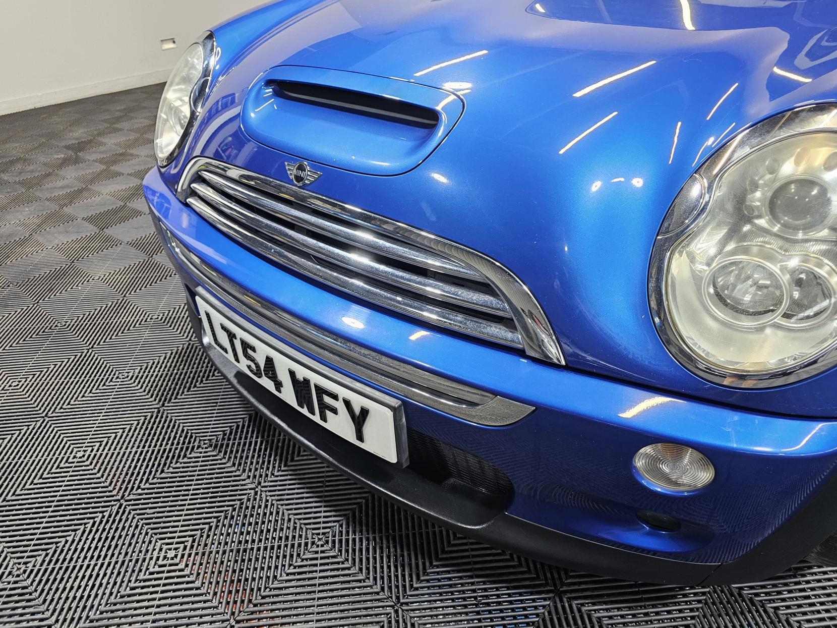 MINI Cooper 1.6