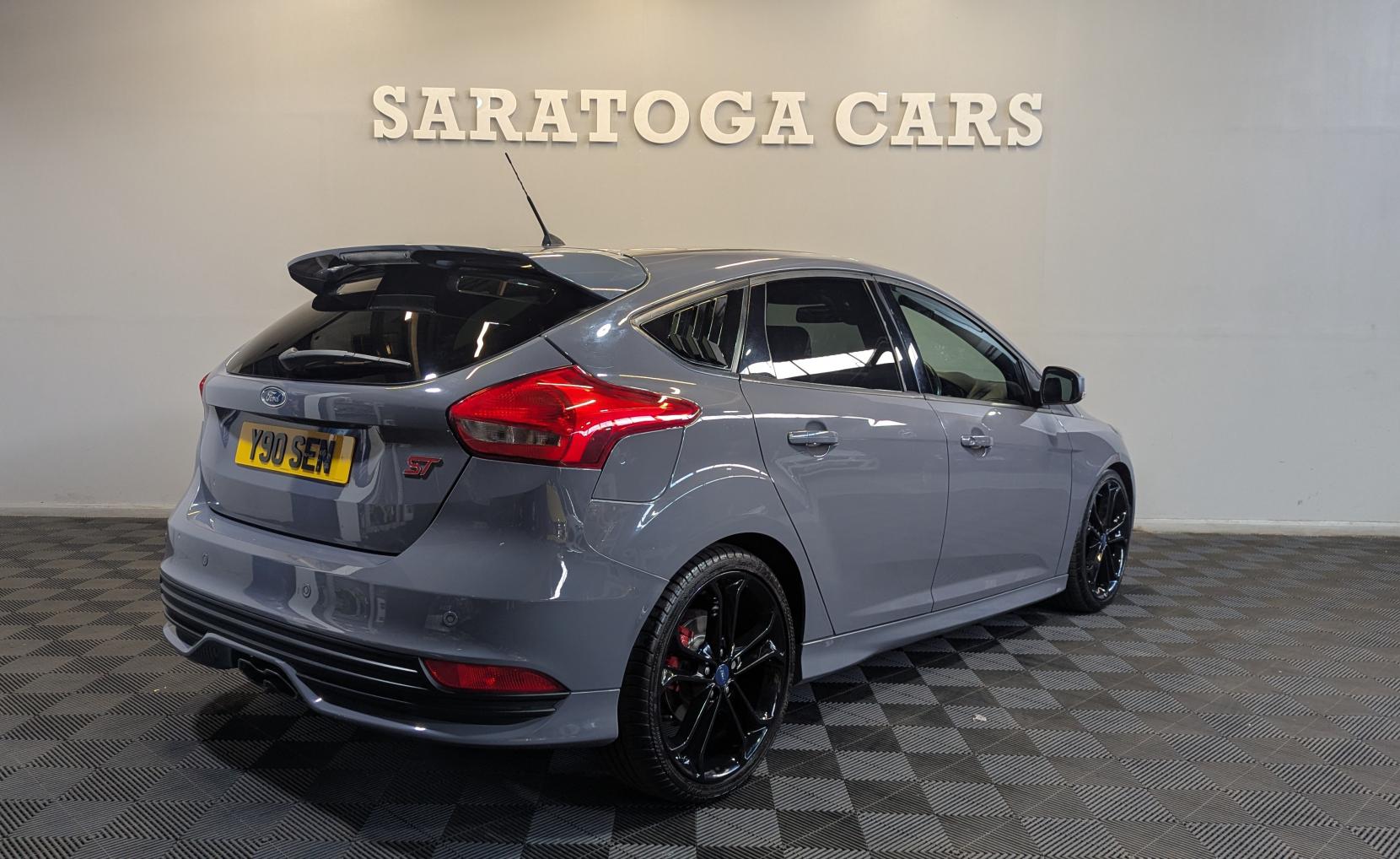 Ford Focus 2.0 TDCi ST-3 Hatchback 5dr Diesel Manual Euro 6 (s/s) (185 ps)