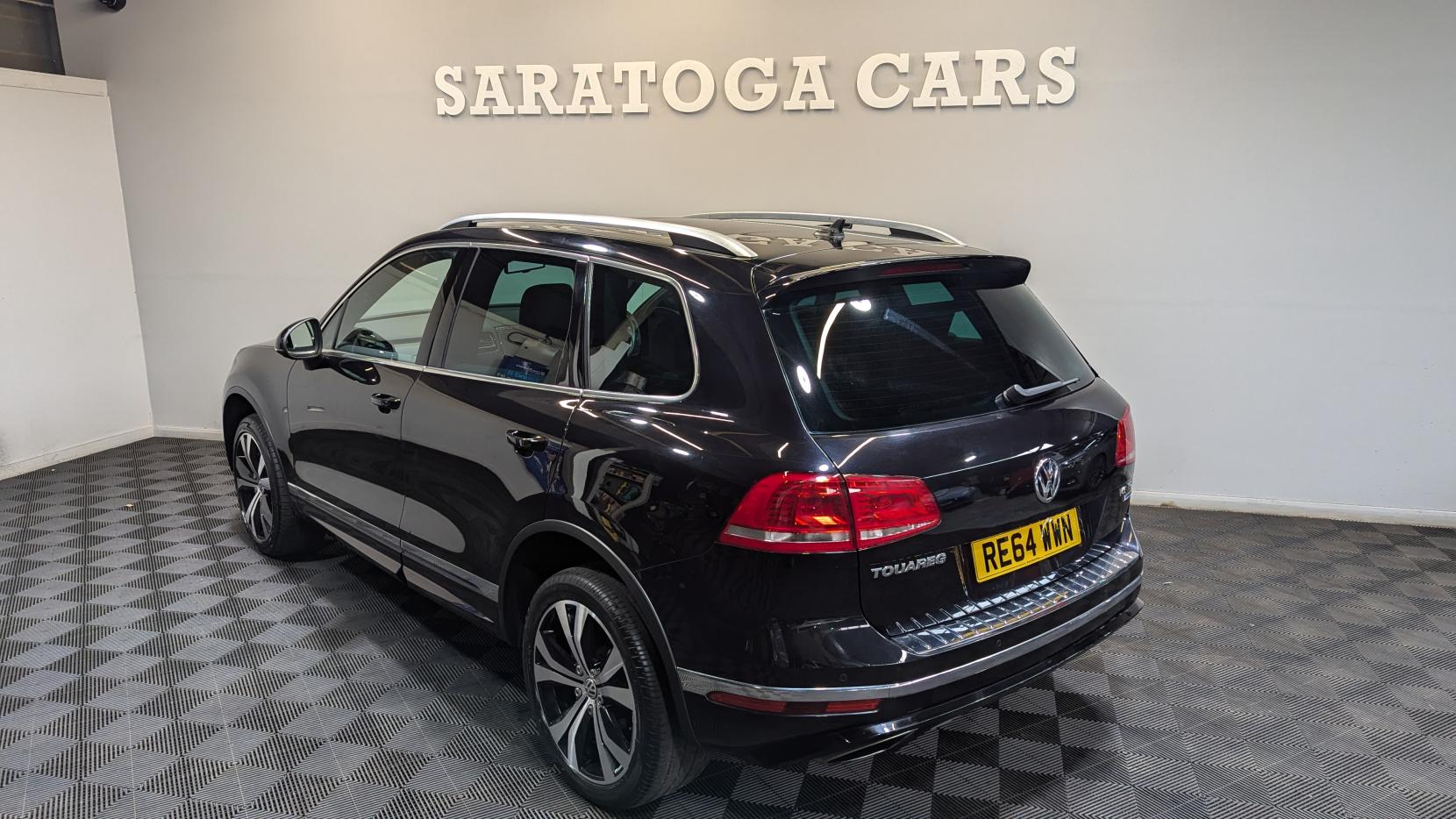 Volkswagen Touareg 3.0 TDI V6 BlueMotion Tech R-Line SUV 5dr Diesel Tiptronic 4WD Euro 6 (s/s) (262 ps)