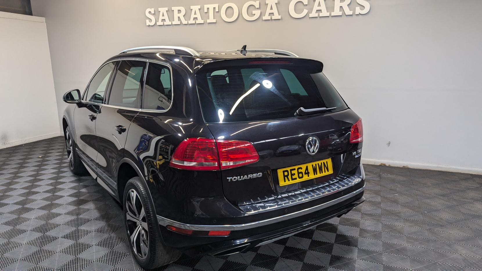 Volkswagen Touareg 3.0 TDI V6 BlueMotion Tech R-Line SUV 5dr Diesel Tiptronic 4WD Euro 6 (s/s) (262 ps)