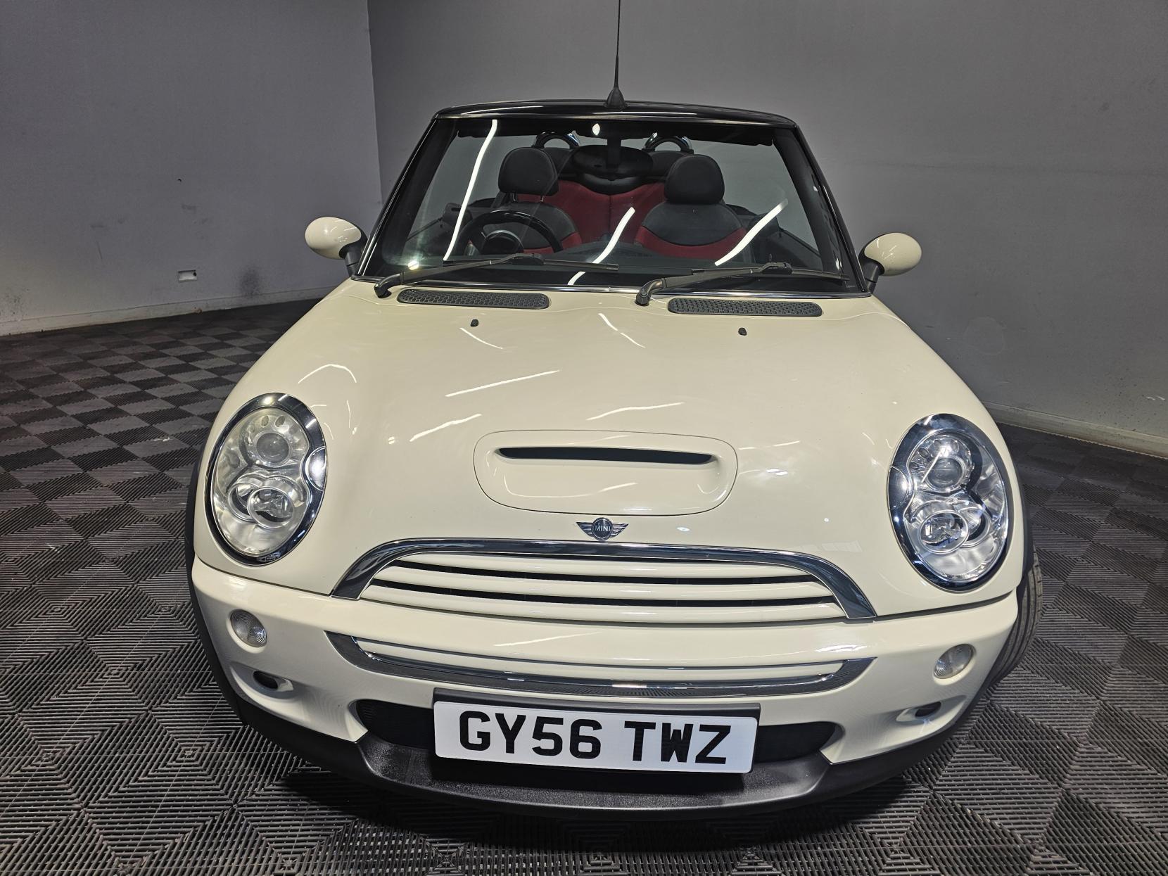 MINI Convertible 1.6 Cooper S Convertible 2dr Petrol Manual Euro 4 (163 bhp)