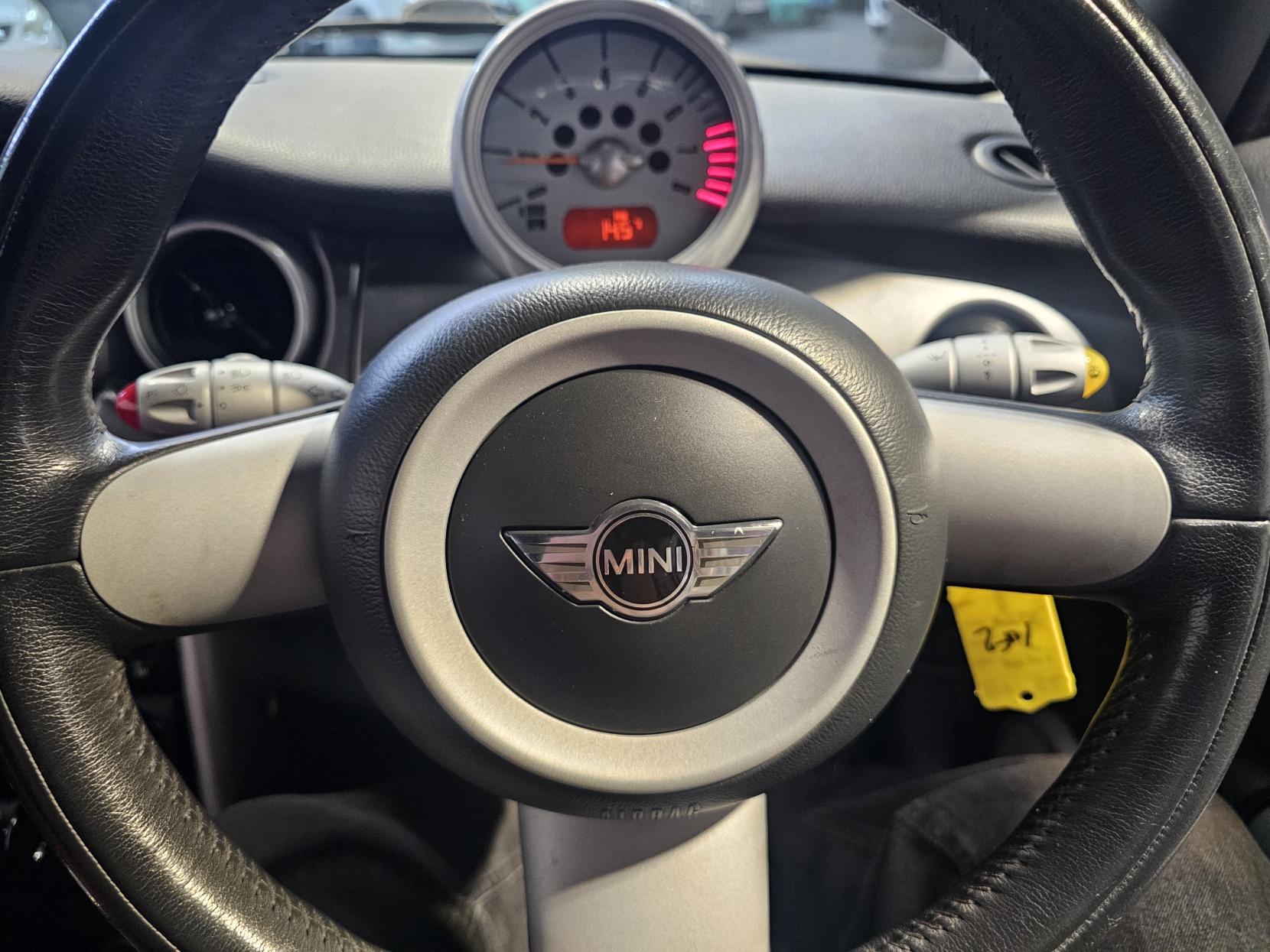 MINI Convertible 1.6 Cooper S Convertible 2dr Petrol Manual Euro 4 (163 bhp)
