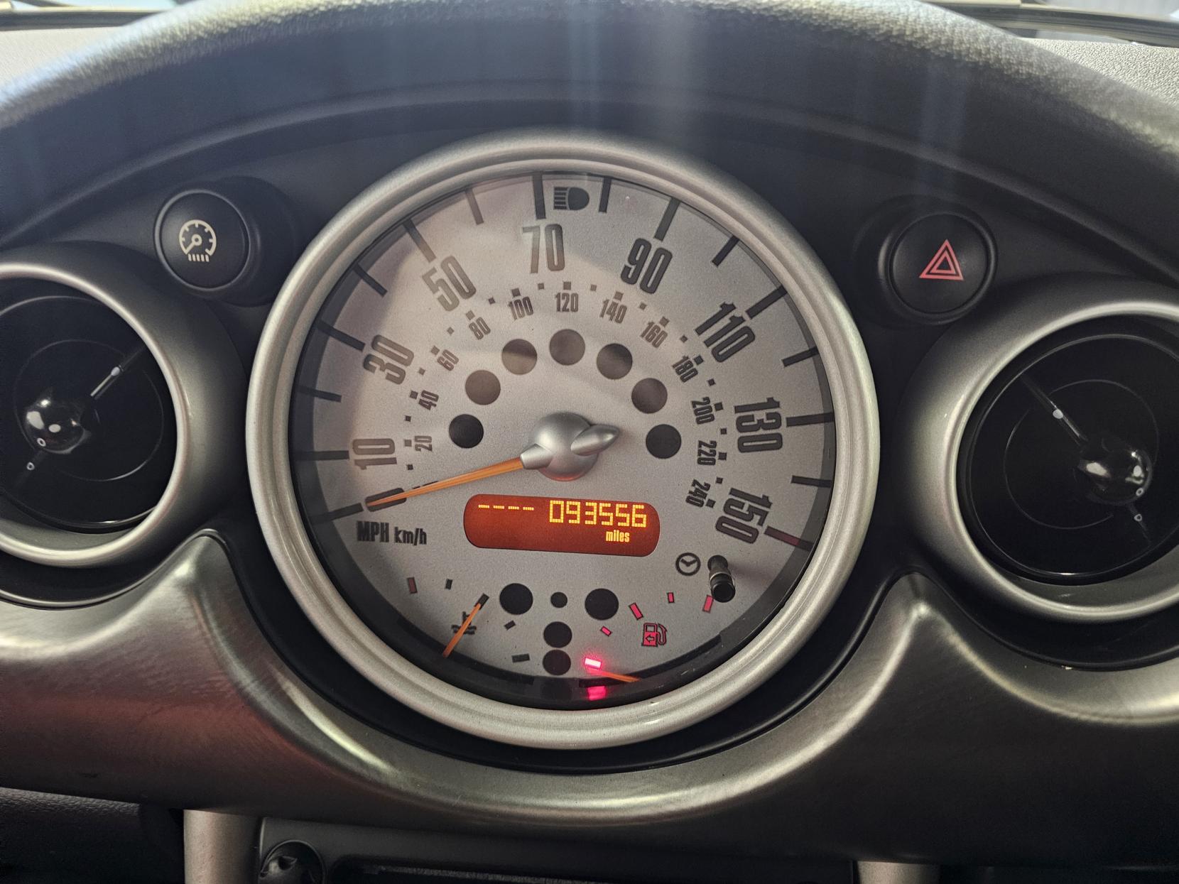 MINI Convertible 1.6 Cooper S Convertible 2dr Petrol Manual Euro 4 (163 bhp)