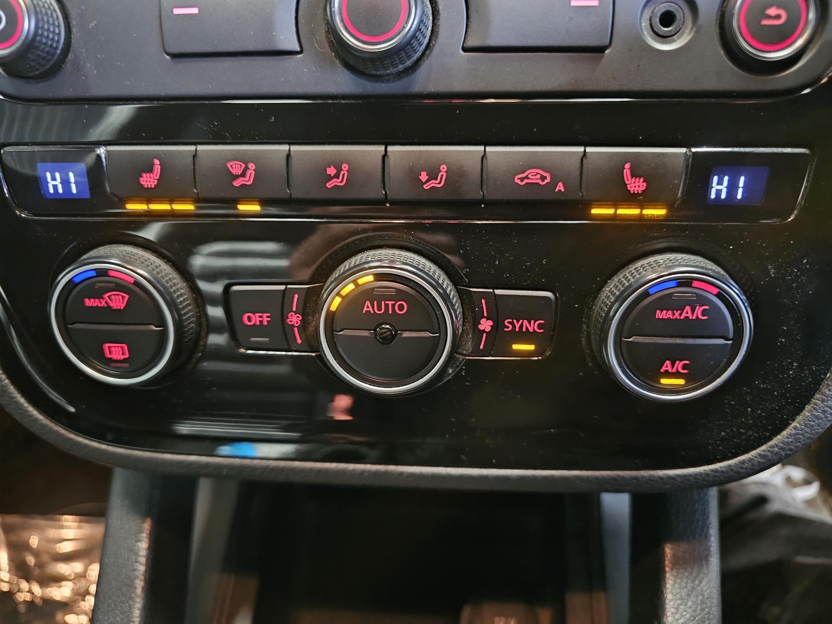 Volkswagen Scirocco 2.0 TDI BlueMotion Tech R-Line Hatchback 3dr Diesel Manual Euro 6 (s/s) (150 ps)