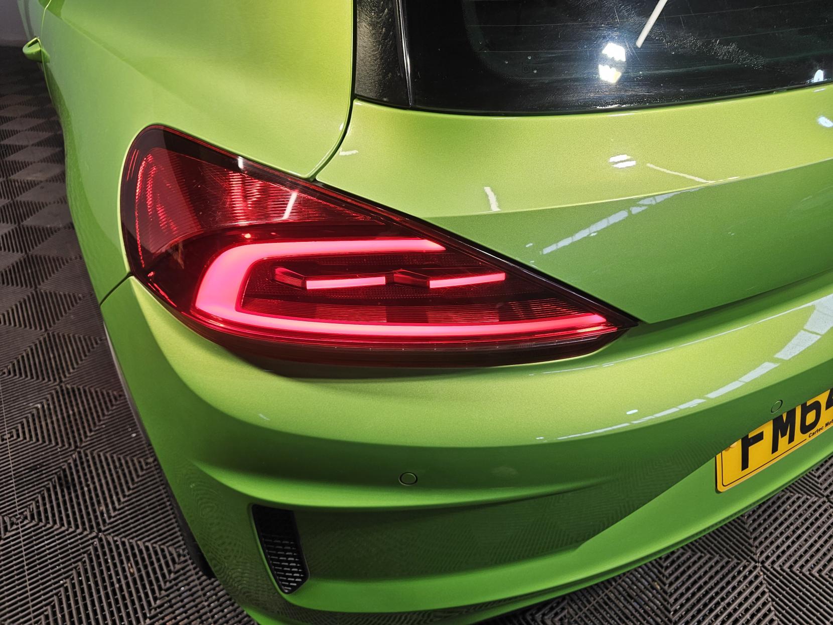 Volkswagen Scirocco 2.0 TDI BlueMotion Tech R-Line Hatchback 3dr Diesel Manual Euro 6 (s/s) (150 ps)