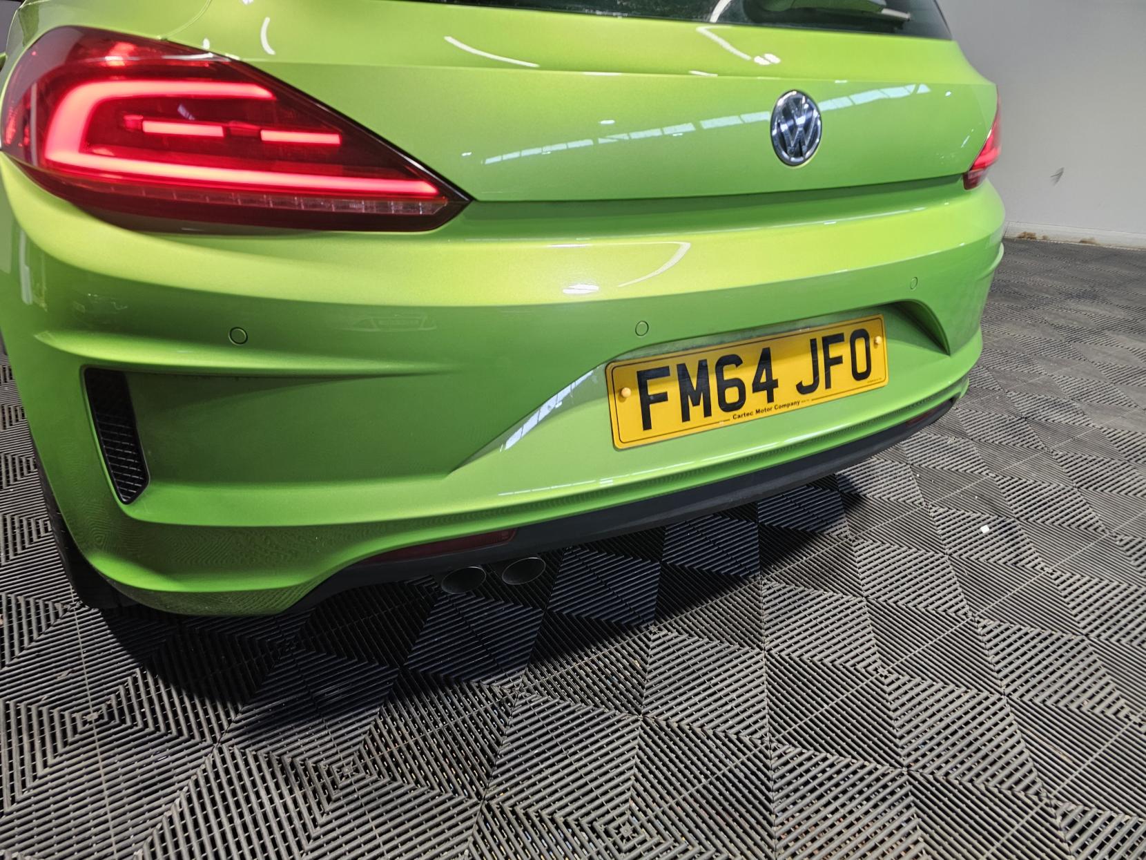 Volkswagen Scirocco 2.0 TDI BlueMotion Tech R-Line Hatchback 3dr Diesel Manual Euro 6 (s/s) (150 ps)