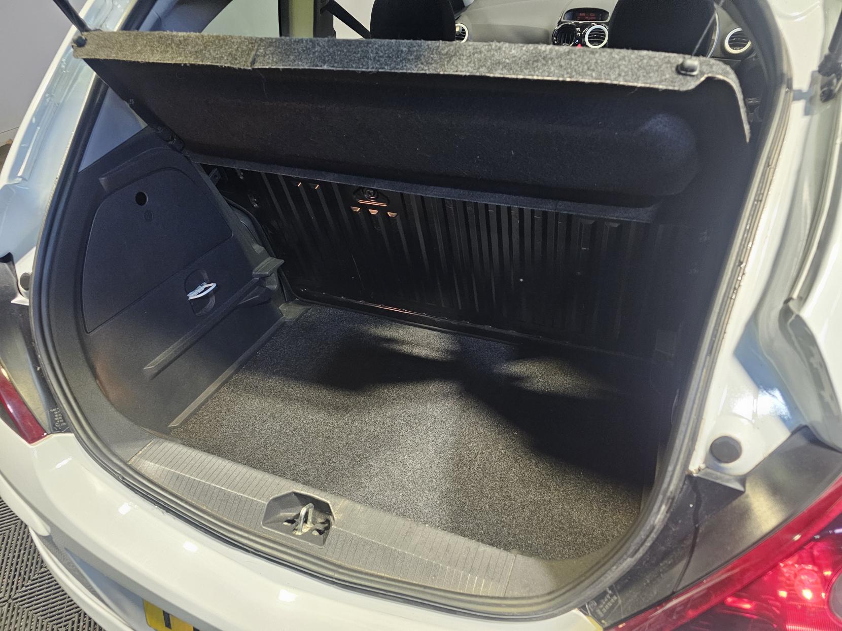 Vauxhall Corsa 1.2 16V Limited Edition Hatchback 3dr Petrol Manual Euro 5 (85 ps)