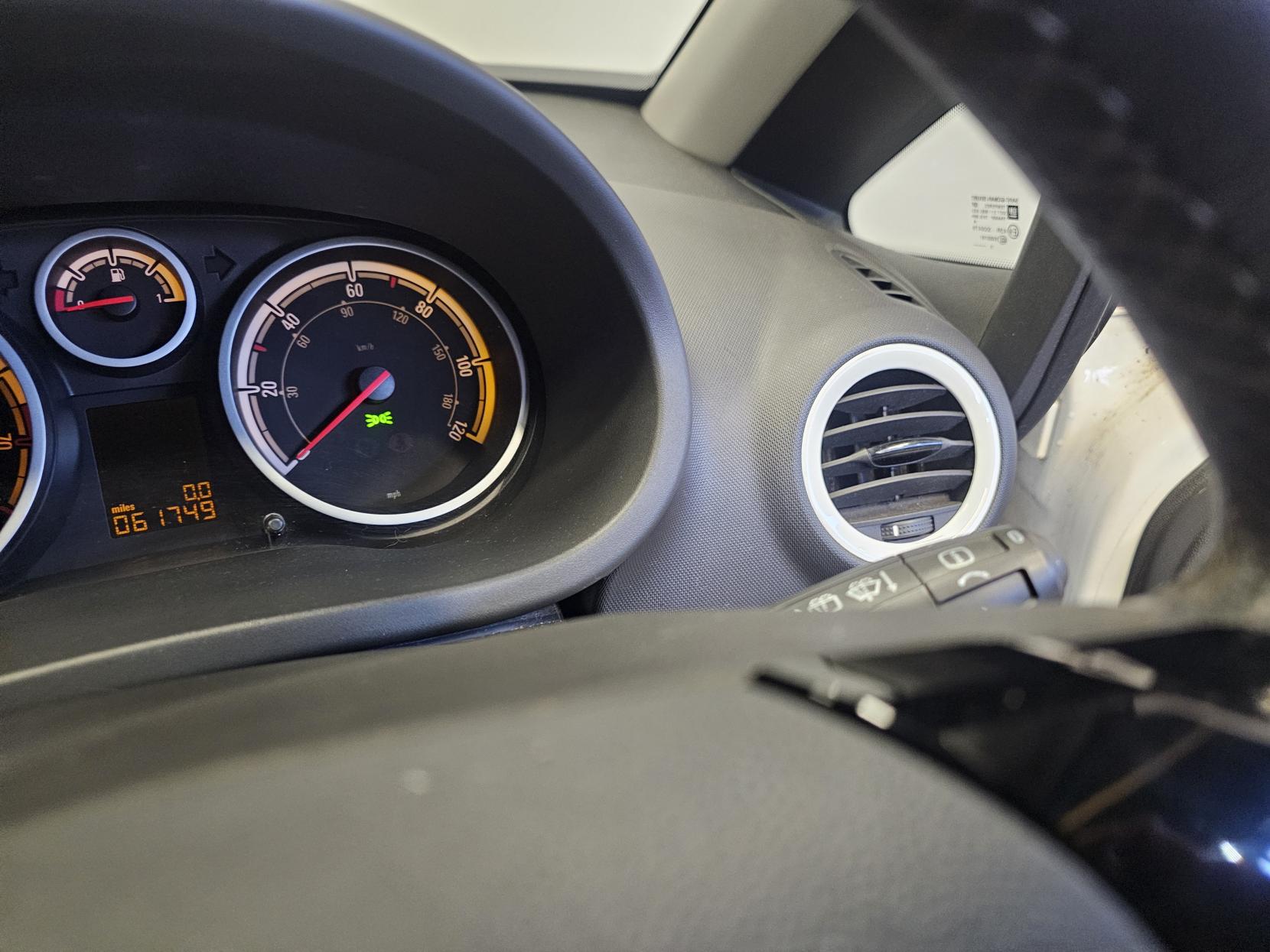 Vauxhall Corsa 1.2 16V Limited Edition Hatchback 3dr Petrol Manual Euro 5 (85 ps)