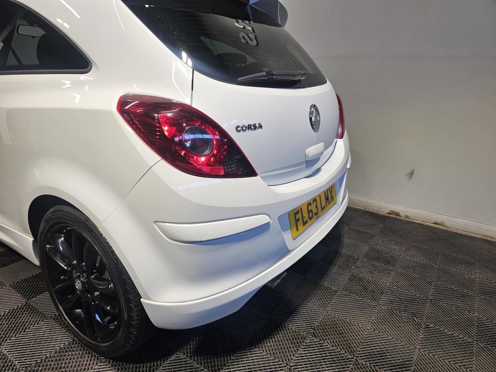 Vauxhall Corsa 1.2 16V Limited Edition Hatchback 3dr Petrol Manual Euro 5 (85 ps)