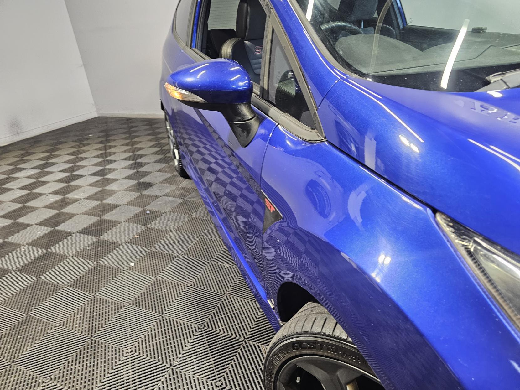 Ford Fiesta 1.6T EcoBoost ST-2 Hatchback 3dr Petrol Manual Euro 5 (182 ps)