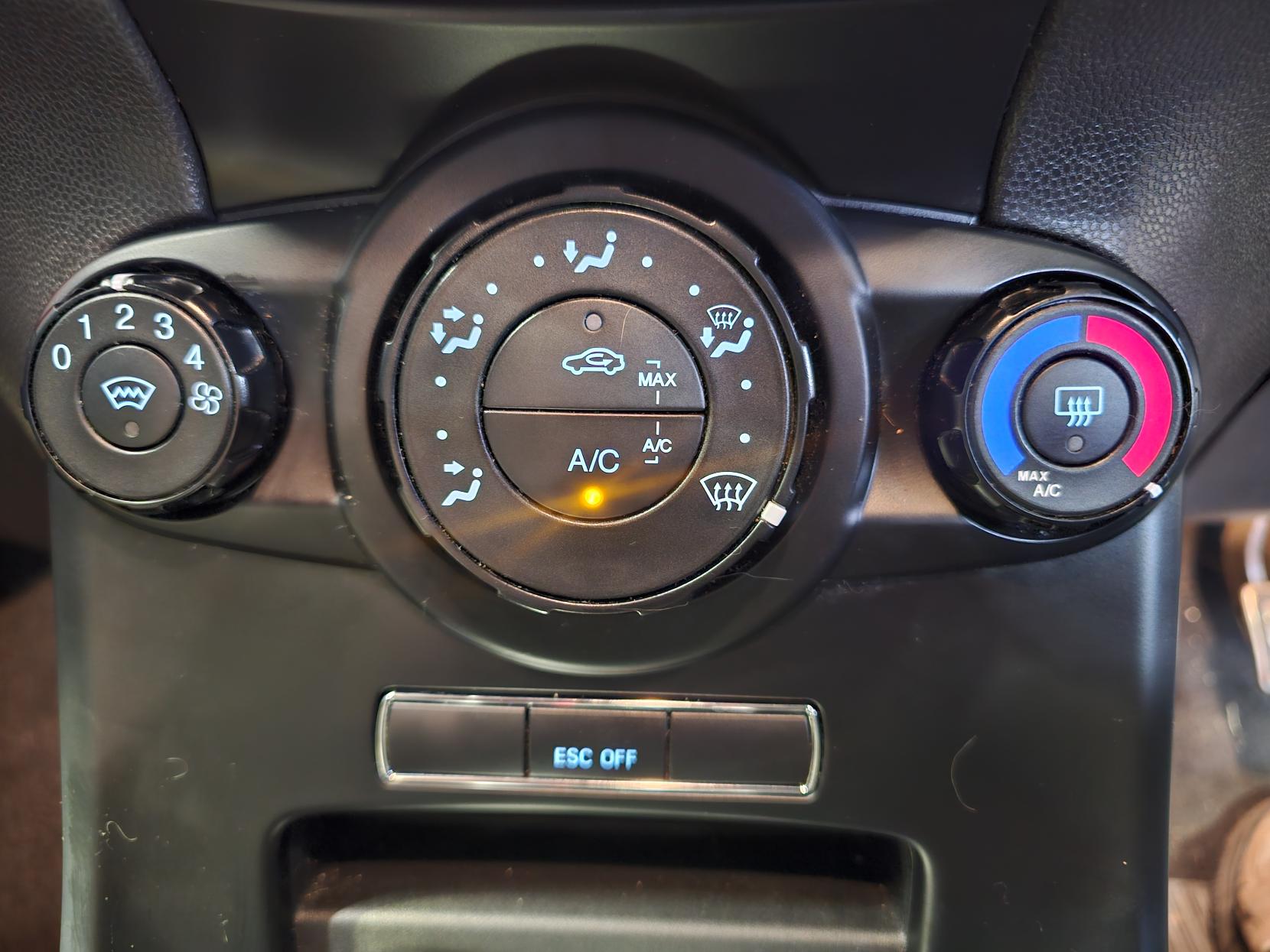 Ford Fiesta 1.6T EcoBoost ST-2 Hatchback 3dr Petrol Manual Euro 5 (182 ps)