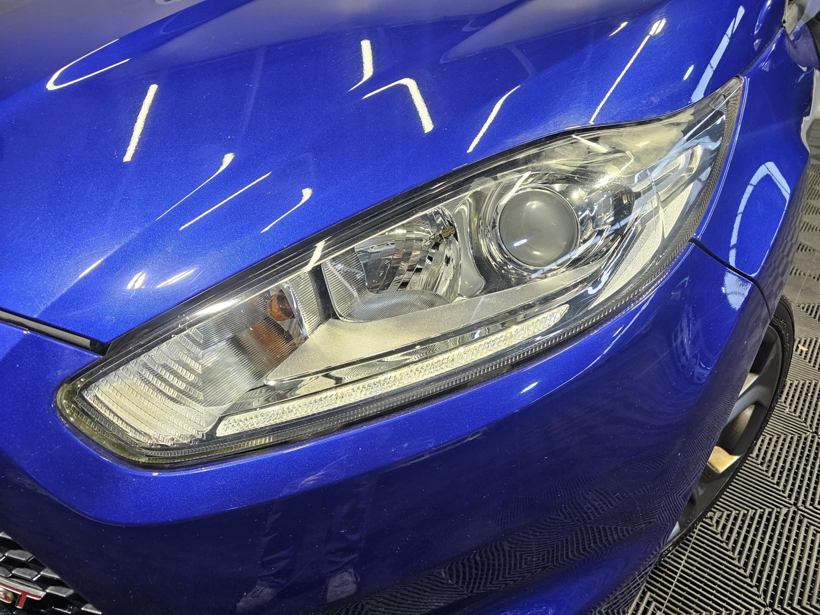 Ford Fiesta 1.6T EcoBoost ST-2 Hatchback 3dr Petrol Manual Euro 5 (182 ps)