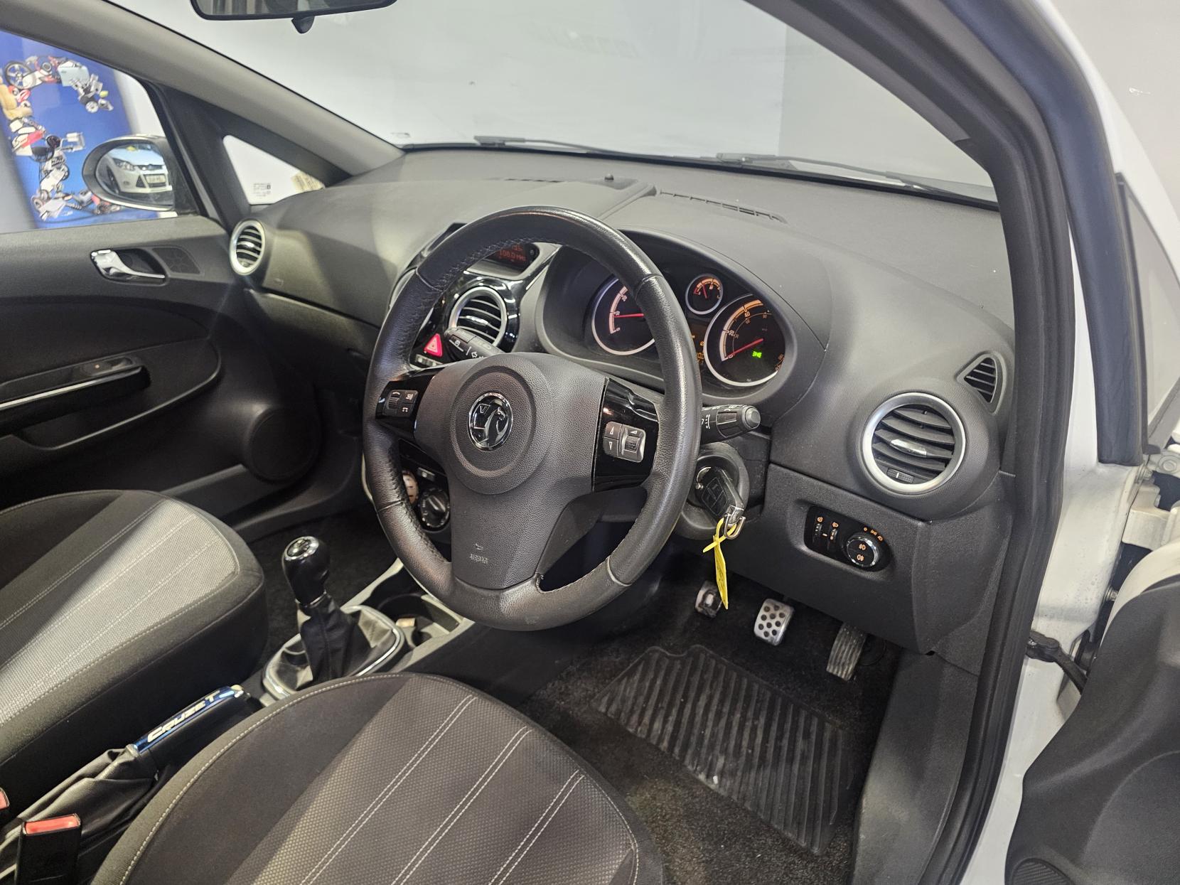 Vauxhall Corsa 1.2 16V Limited Edition Hatchback 3dr Petrol Manual Euro 5 (85 ps)