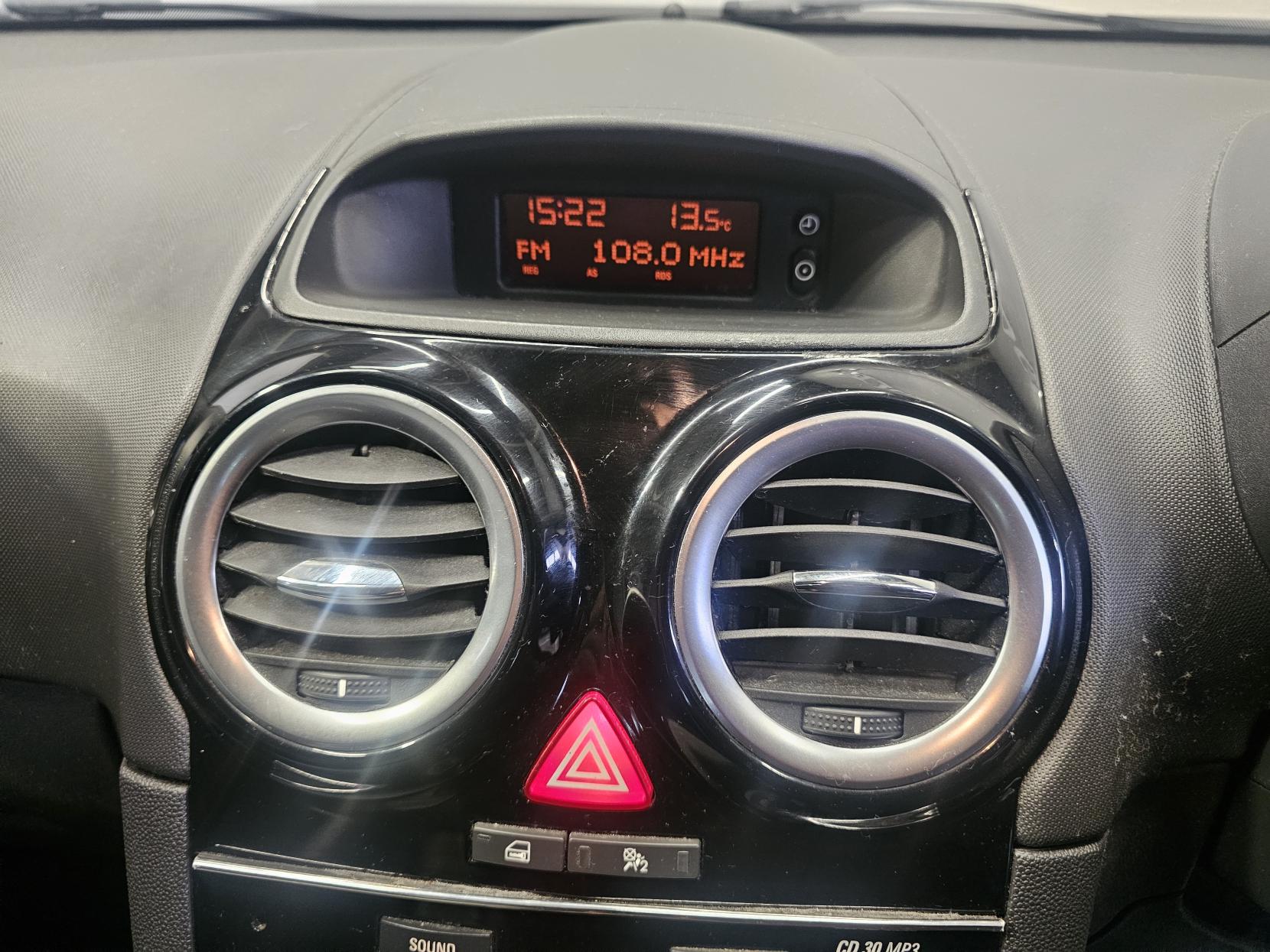 Vauxhall Corsa 1.2 16V Limited Edition Hatchback 3dr Petrol Manual Euro 5 (85 ps)