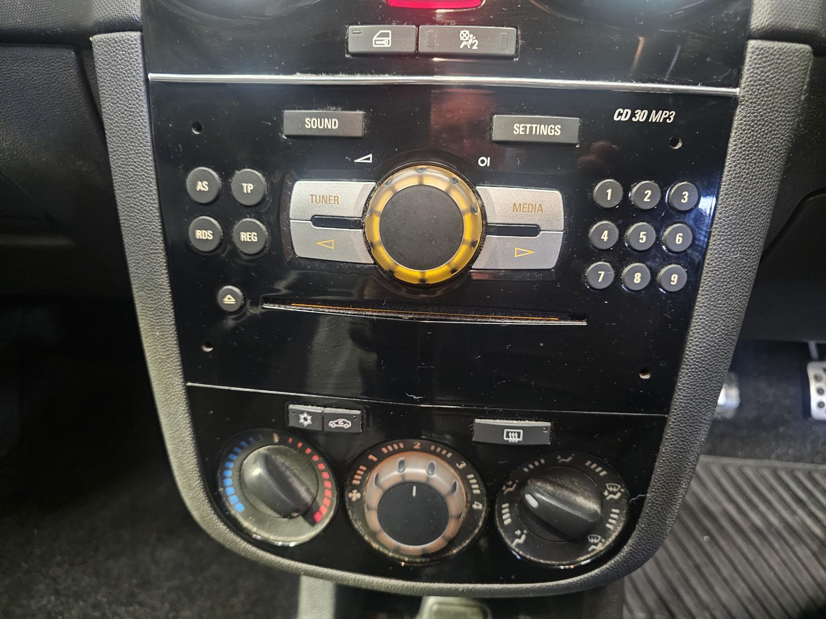 Vauxhall Corsa 1.2 16V Limited Edition Hatchback 3dr Petrol Manual Euro 5 (85 ps)