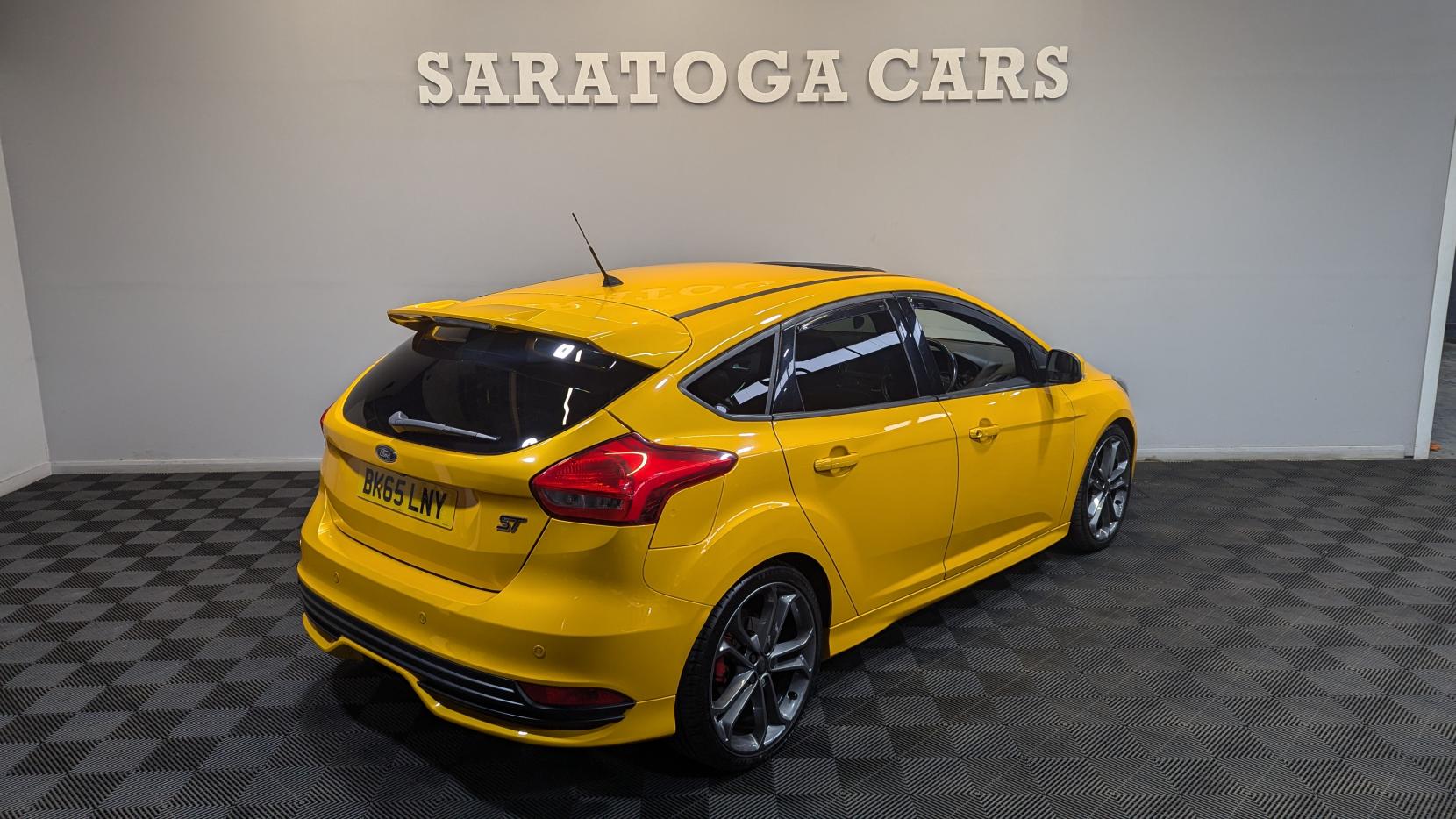 Ford Focus 2.0T EcoBoost ST-3 Hatchback 5dr Petrol Manual Euro 6 (s/s) (250 ps)