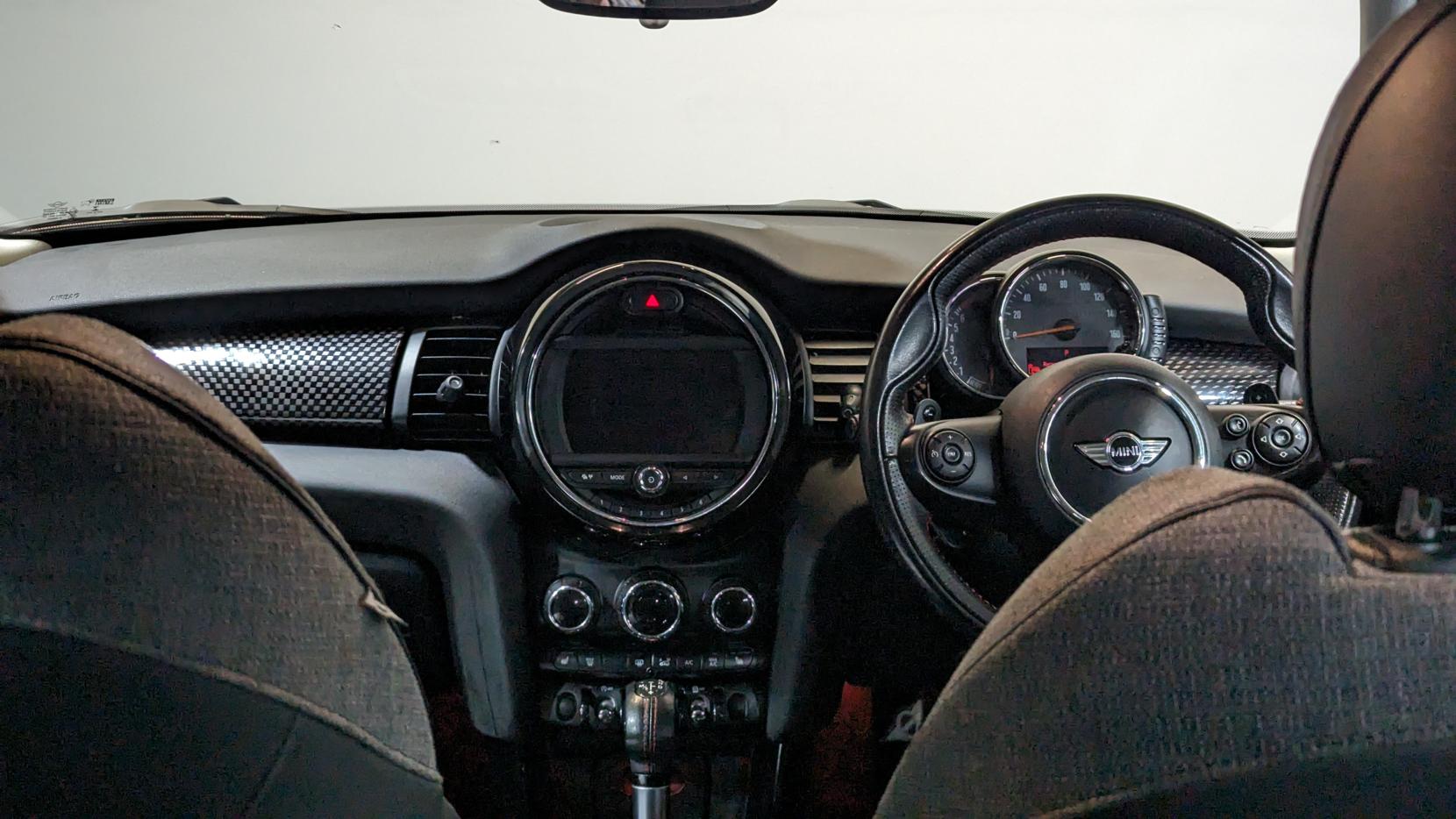 MINI Hatch 2.0 Cooper S Hatchback 5dr Petrol Auto Euro 6 (s/s) (192 ps)