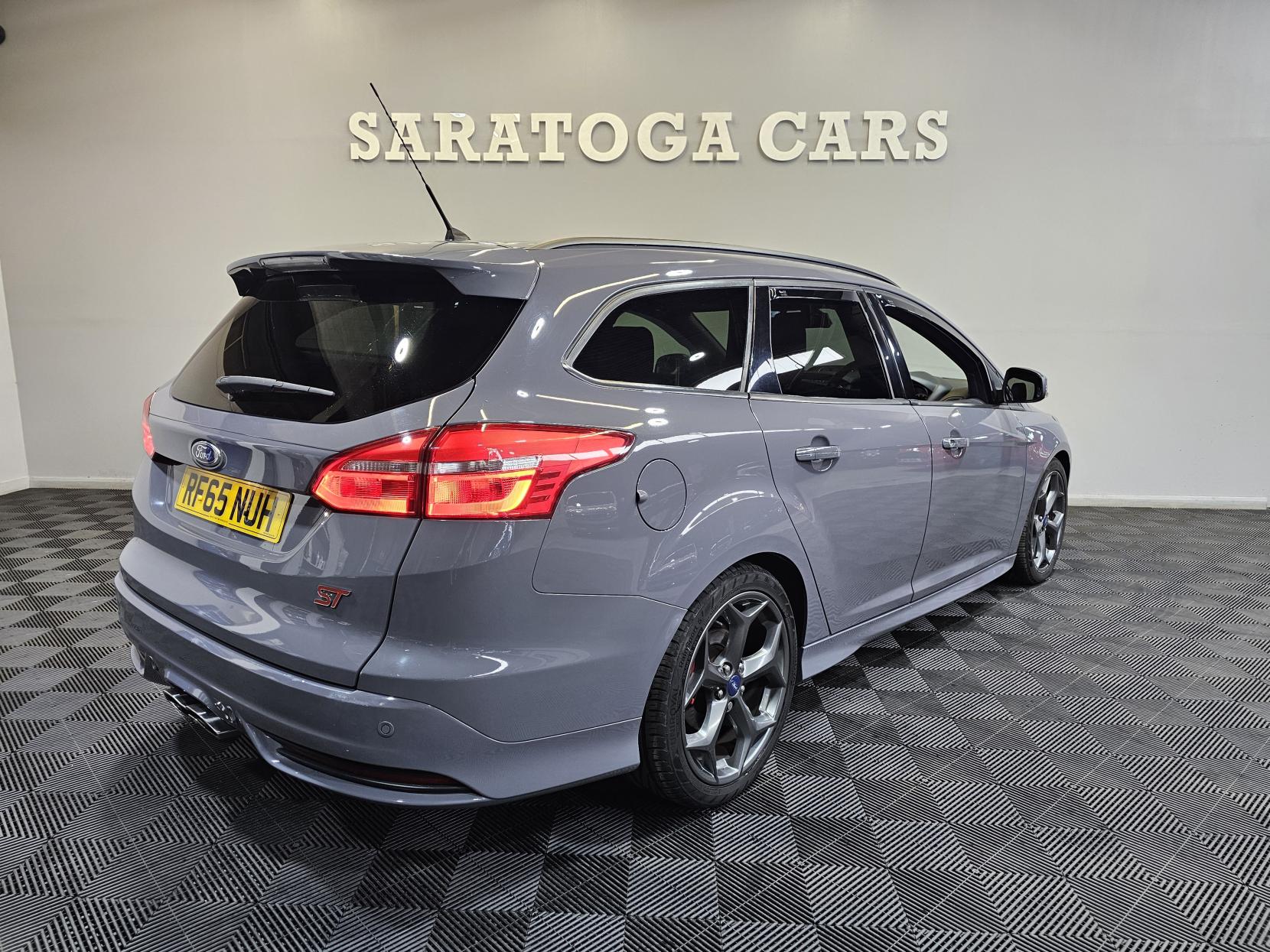 Ford Focus 2.0 TDCi ST-3 Estate 5dr Diesel Manual Euro 6 (s/s) (185 ps)