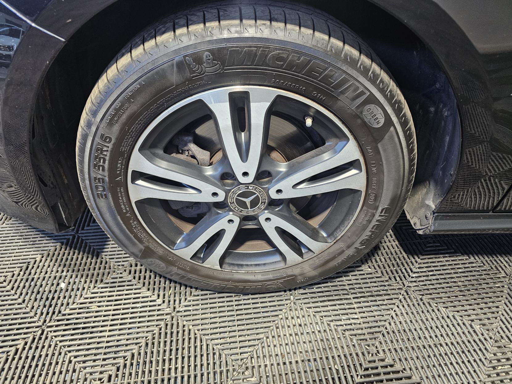 Mercedes-Benz A Class 1.6 A180 SE Hatchback 5dr Petrol Manual Euro 6 (s/s) (122 ps)