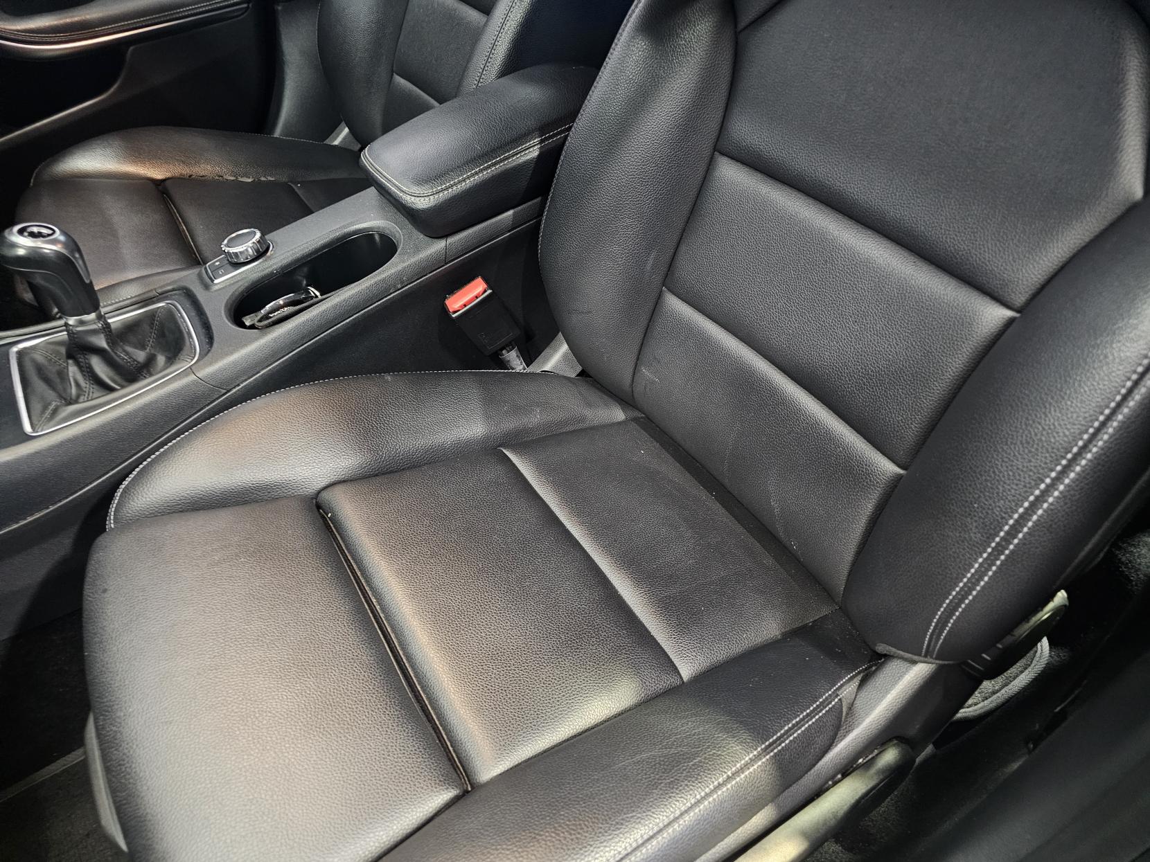 Mercedes-Benz A Class 1.6 A180 SE Hatchback 5dr Petrol Manual Euro 6 (s/s) (122 ps)