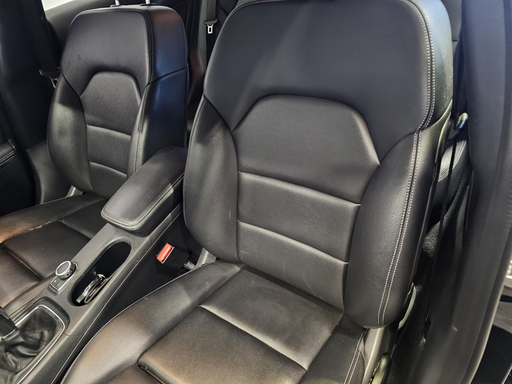 Mercedes-Benz A Class 1.6 A180 SE Hatchback 5dr Petrol Manual Euro 6 (s/s) (122 ps)