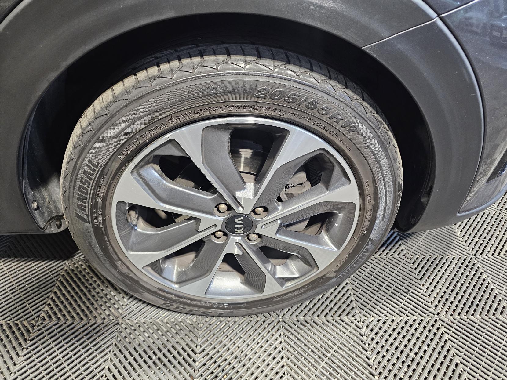 Kia Stonic 1.0 T-GDi First Edition SUV 5dr Petrol Manual Euro 6 (s/s) (118 bhp)