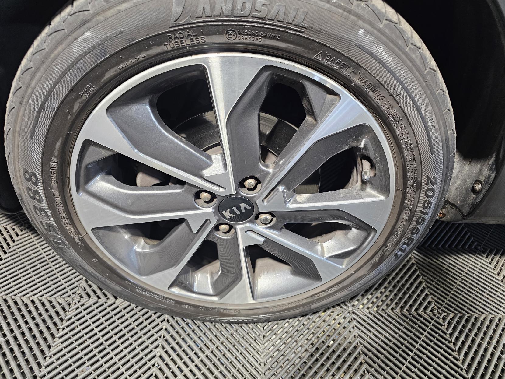 Kia Stonic 1.0 T-GDi First Edition SUV 5dr Petrol Manual Euro 6 (s/s) (118 bhp)
